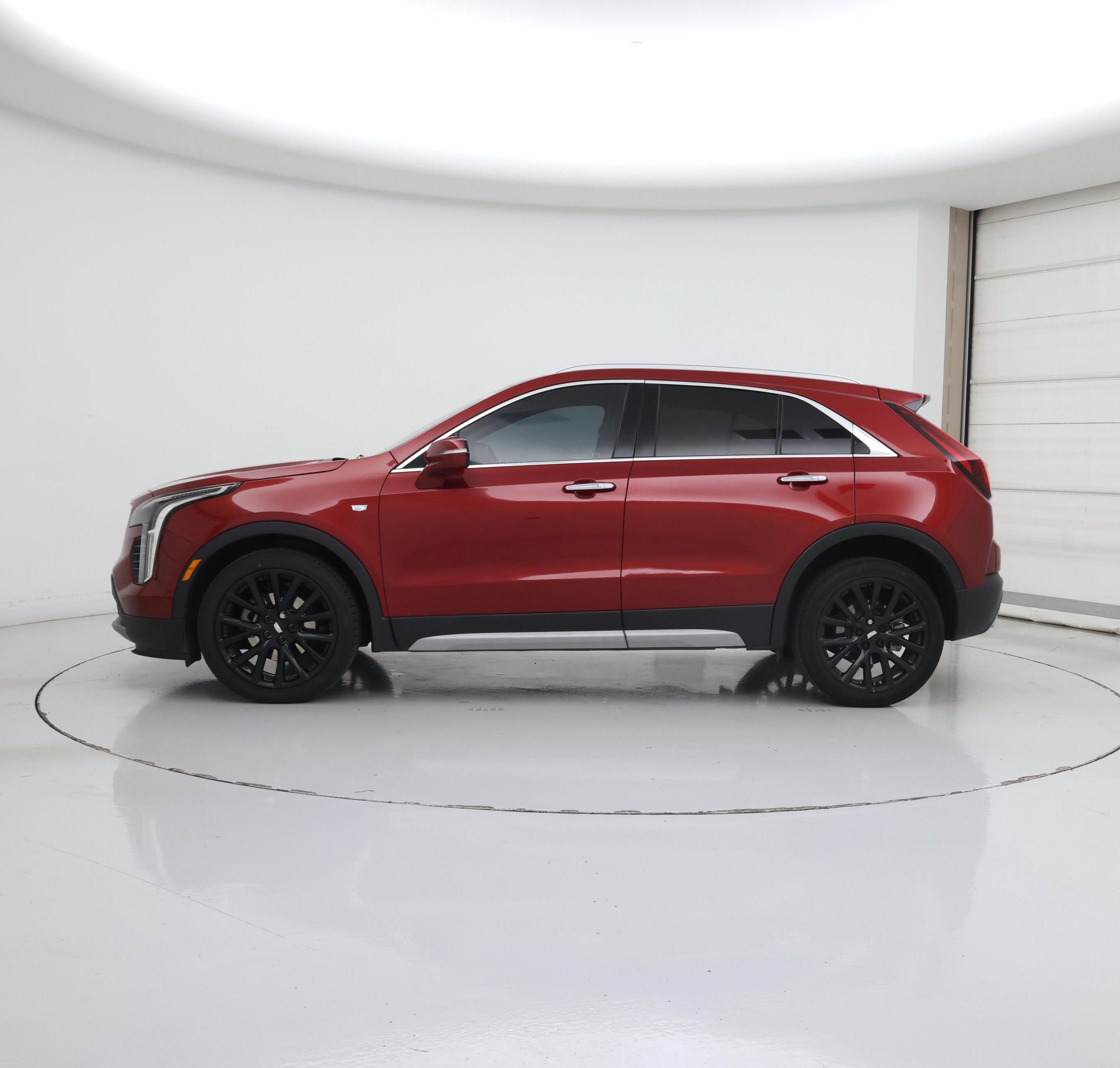 Thumbnail: 2023 Cadillac XT4 - 3