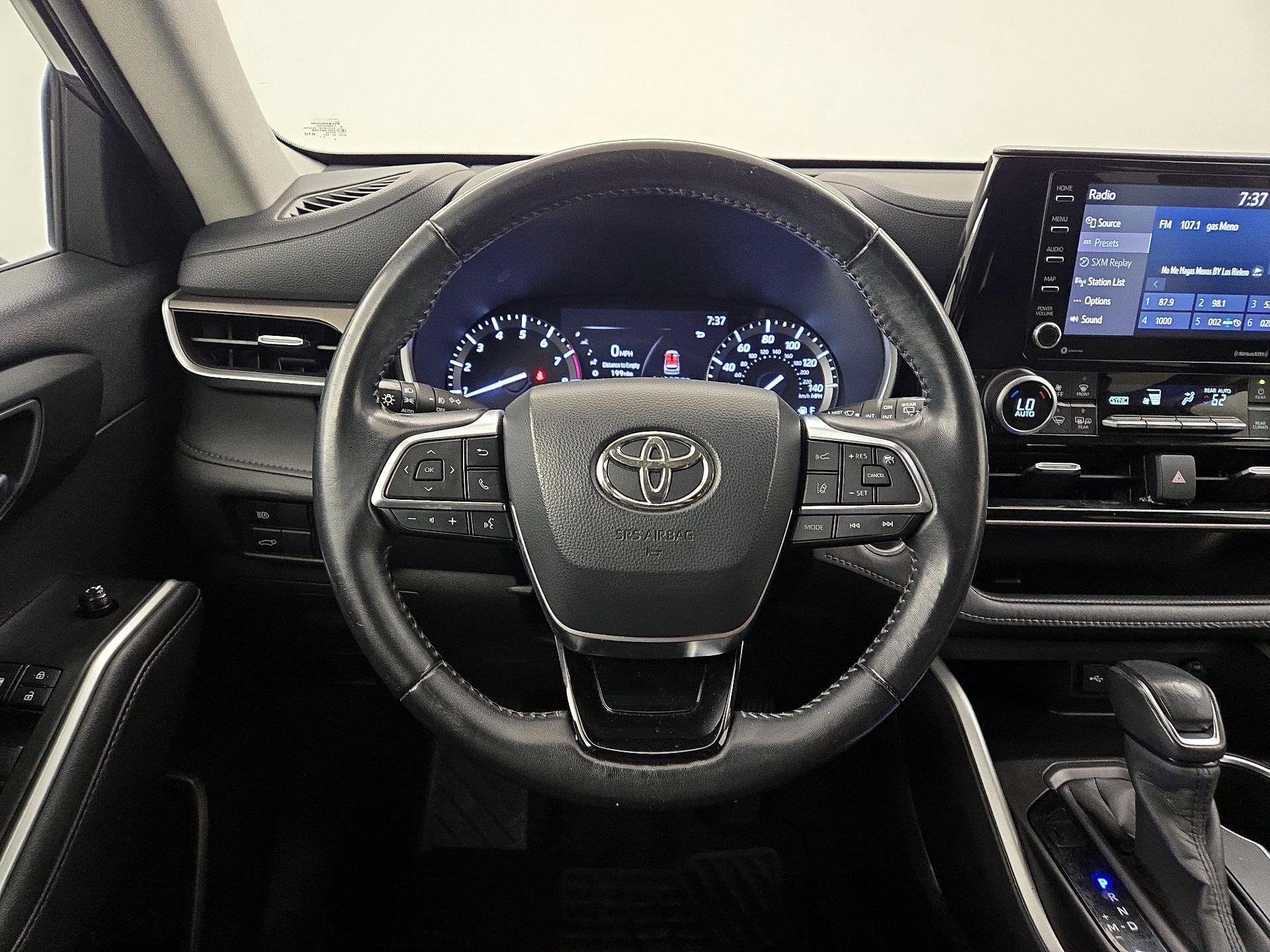 Thumbnail: 2020 Toyota Highlander - 10