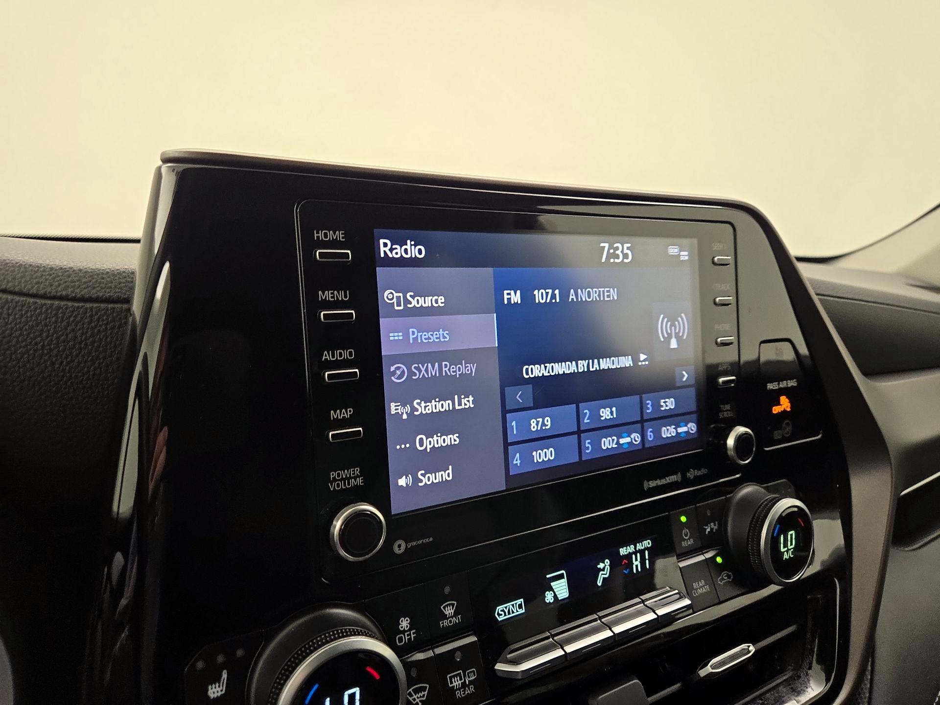 Thumbnail: 2020 Toyota Highlander - 15