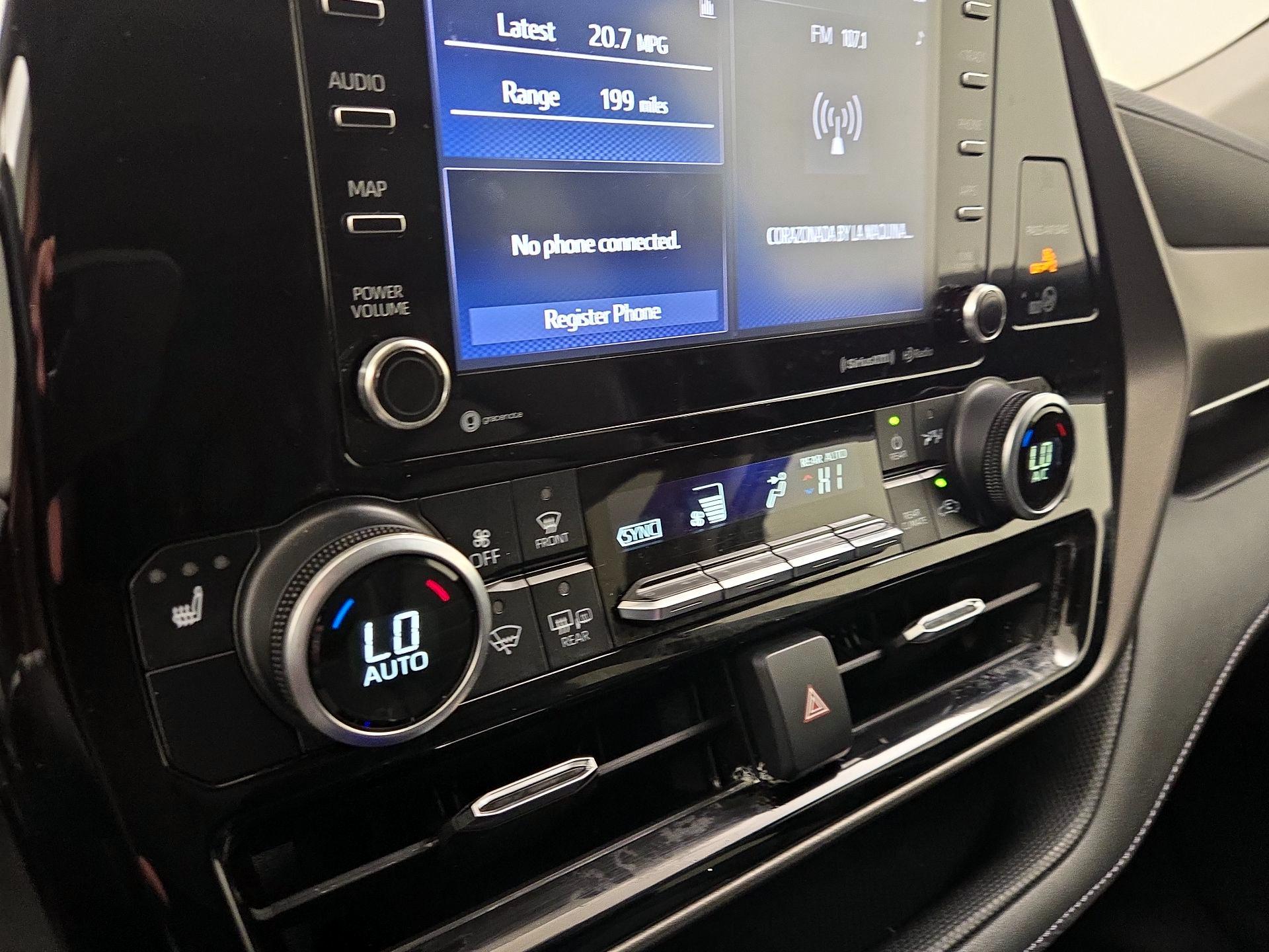 Thumbnail: 2020 Toyota Highlander - 16