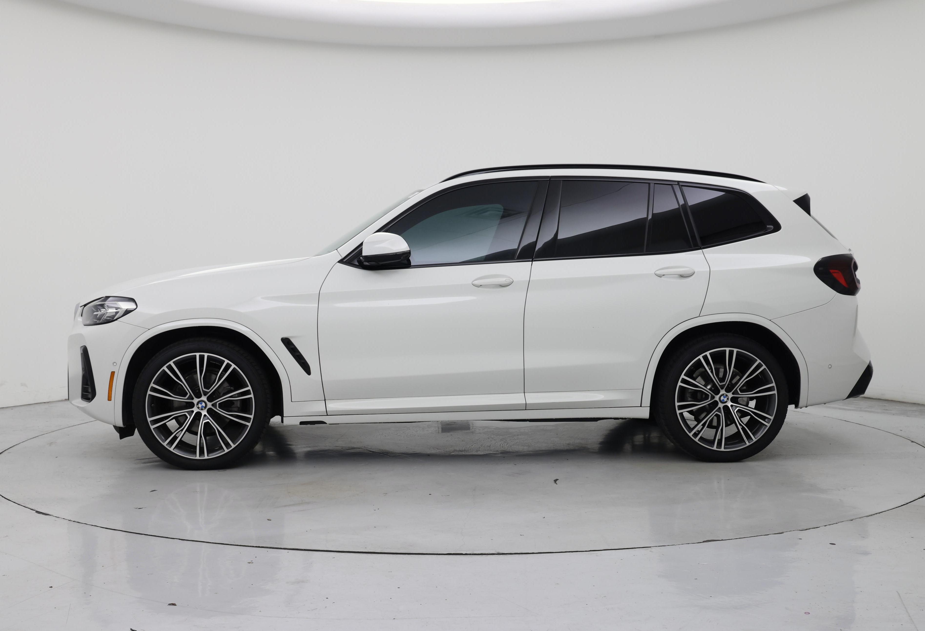 Thumbnail: 2023 BMW X3 - 3