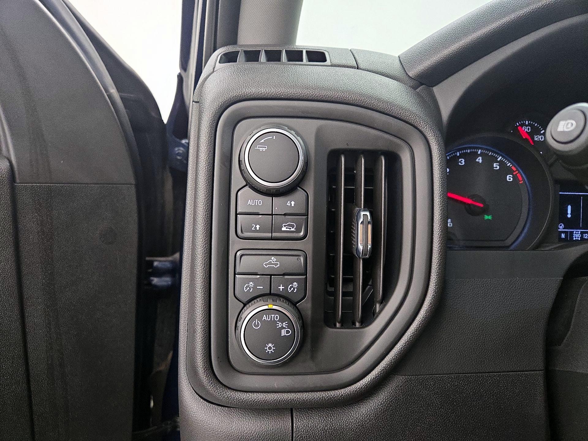 Thumbnail: 2022 Chevrolet Silverado 1500 - 13