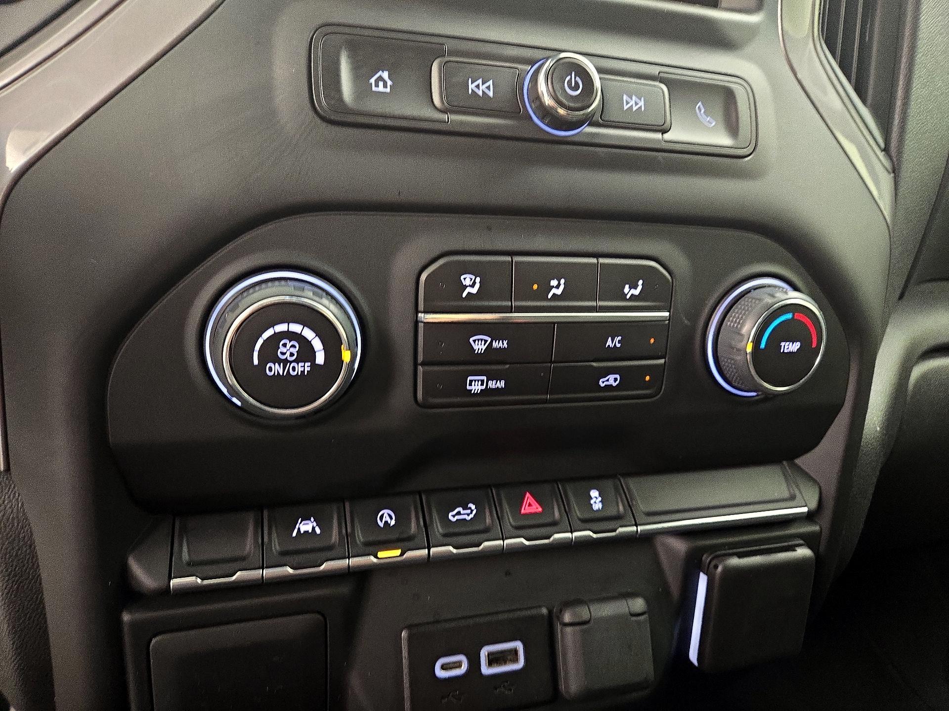 Thumbnail: 2022 Chevrolet Silverado 1500 - 16
