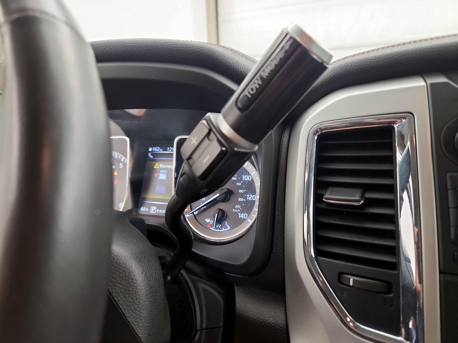 Thumbnail: 2018 Nissan Titan - 18