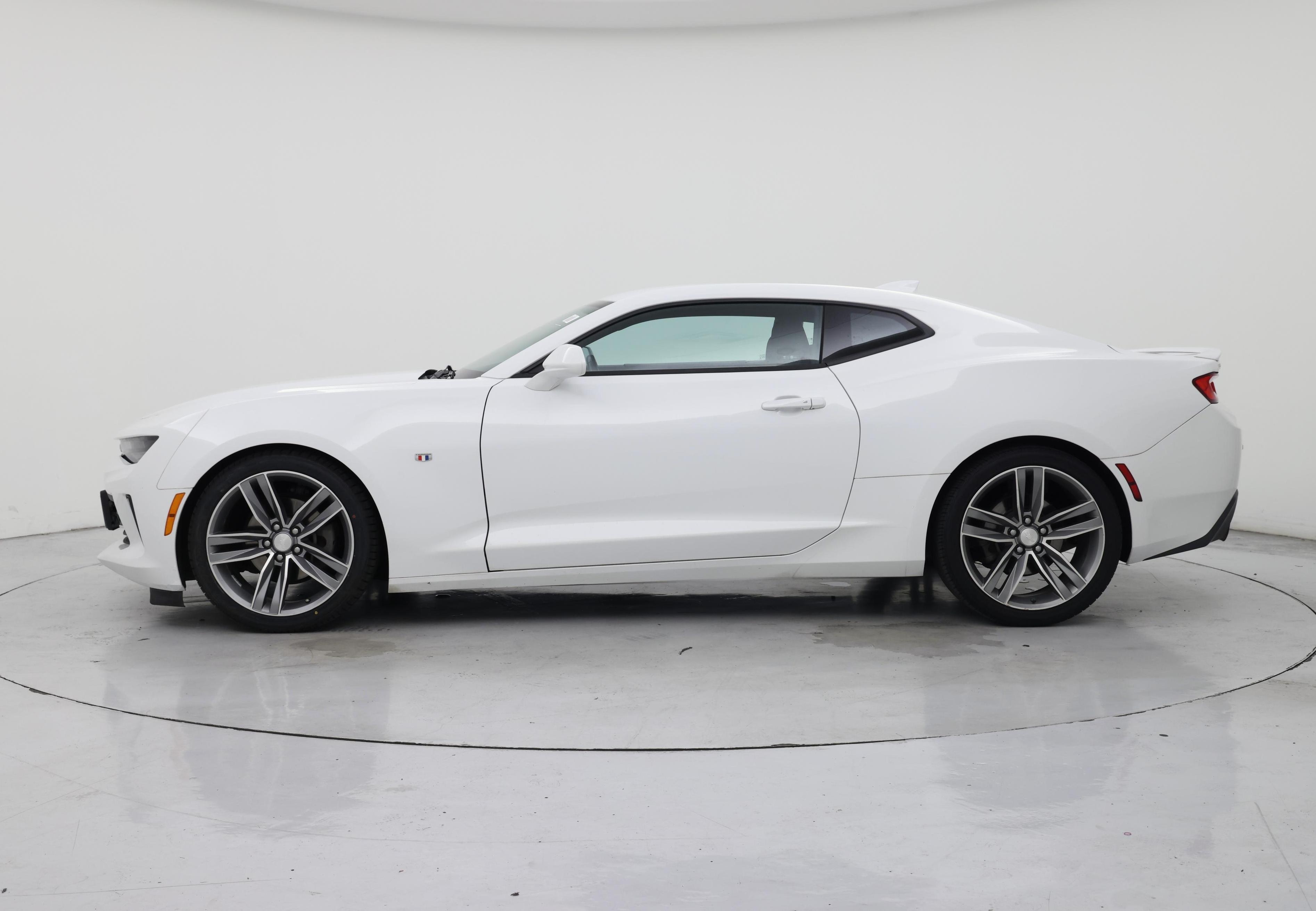Thumbnail: 2016 Chevrolet Camaro - 3