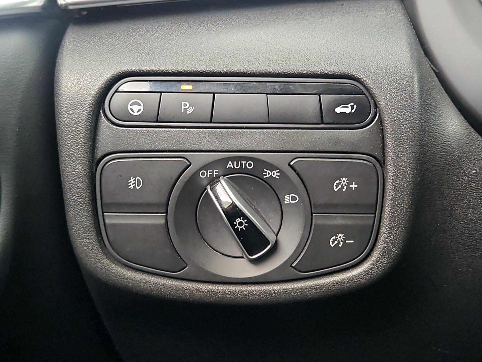 Thumbnail: 2021 INFINITI QX50 - 13
