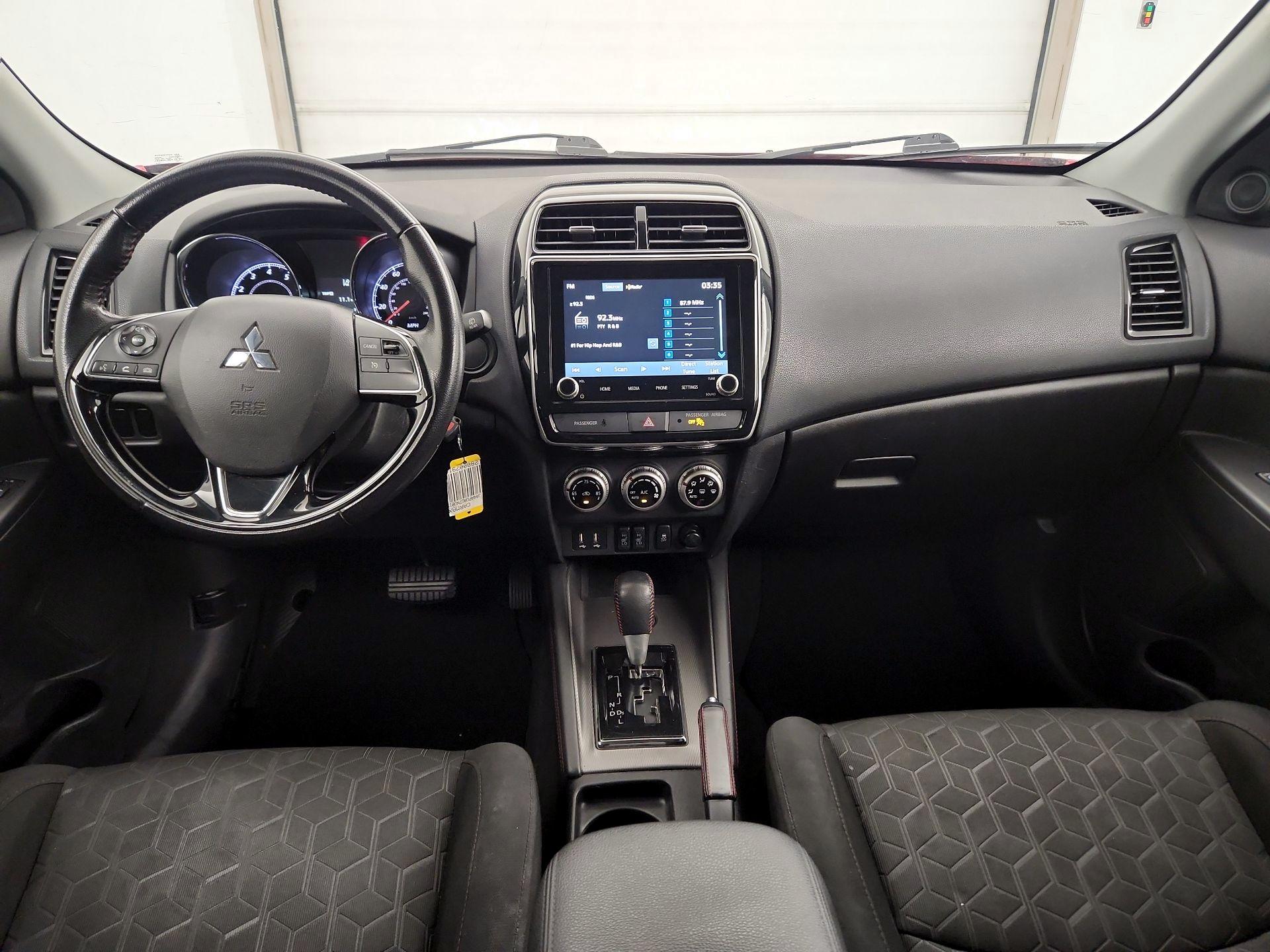 Thumbnail: 2022 Mitsubishi Outlander Sport - 9