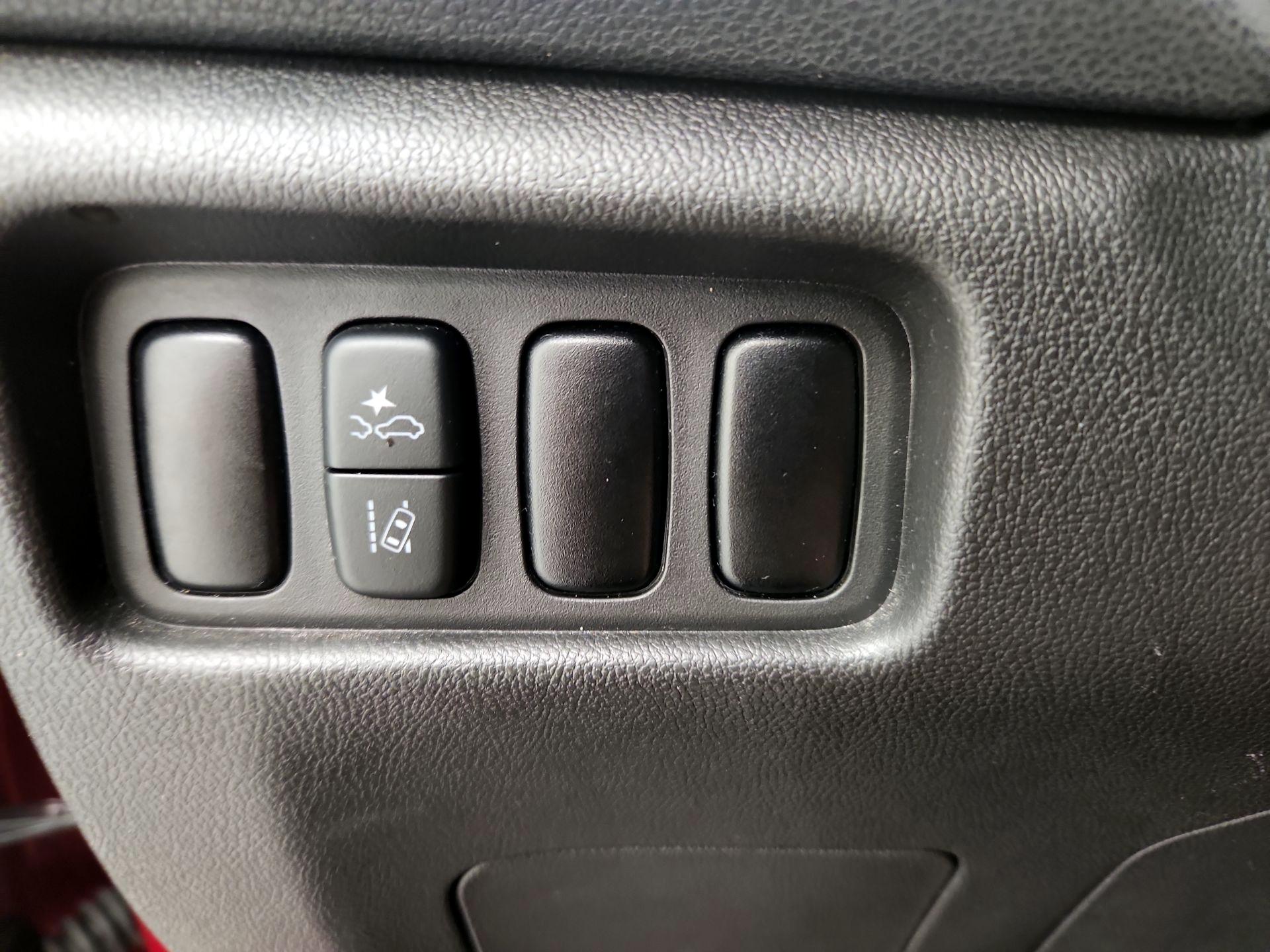 Thumbnail: 2022 Mitsubishi Outlander Sport - 13