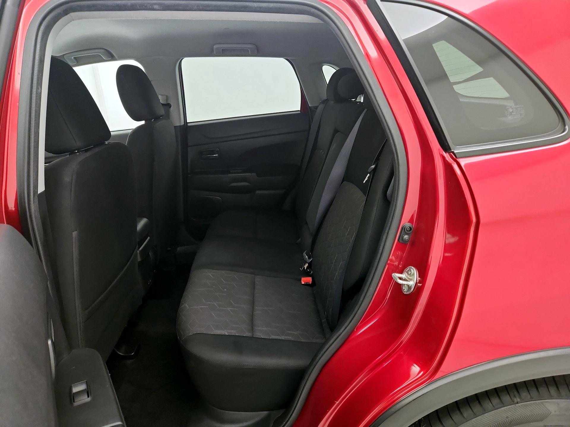 Thumbnail: 2022 Mitsubishi Outlander Sport - 19