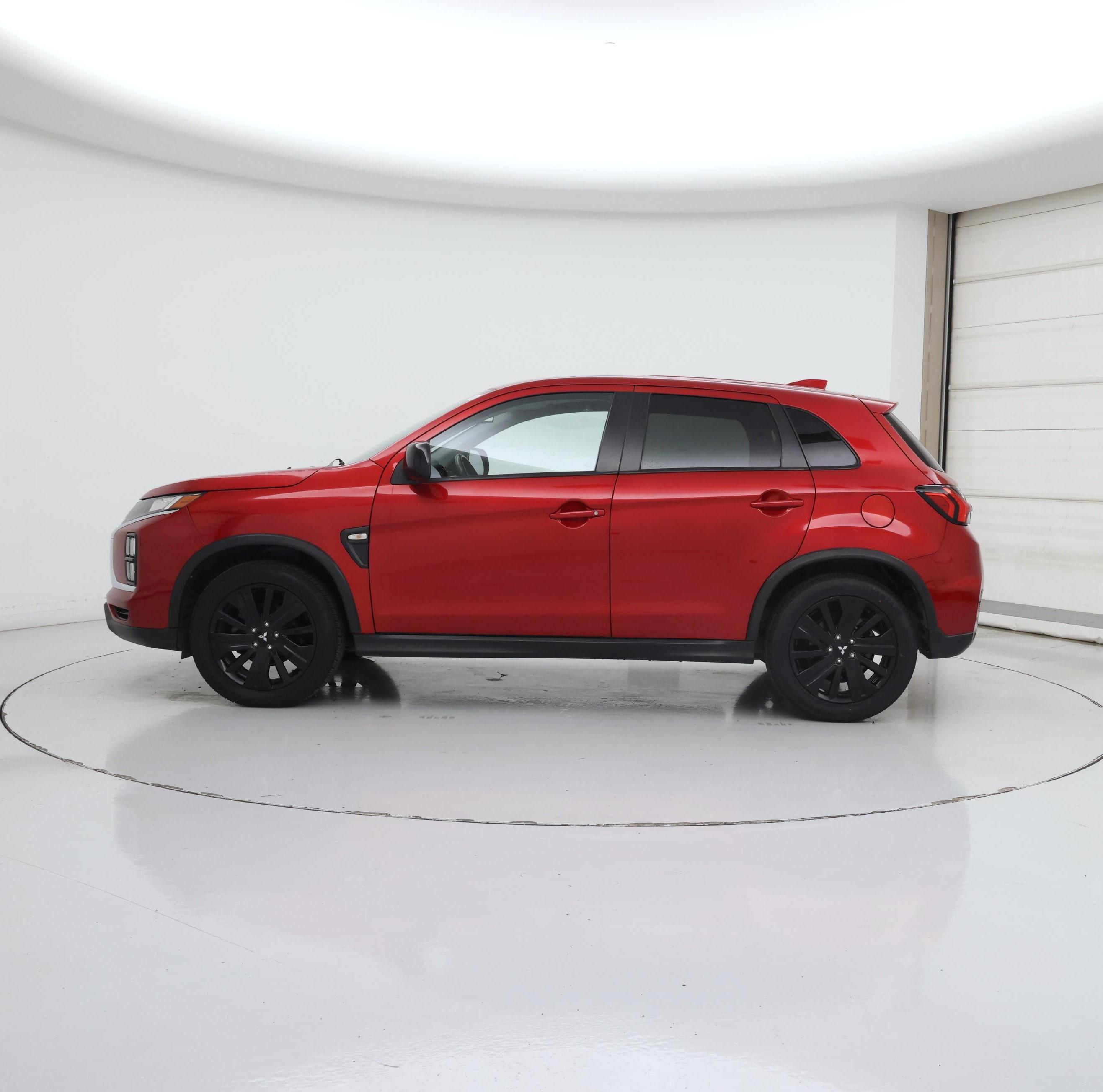 Thumbnail: 2022 Mitsubishi Outlander Sport - 3