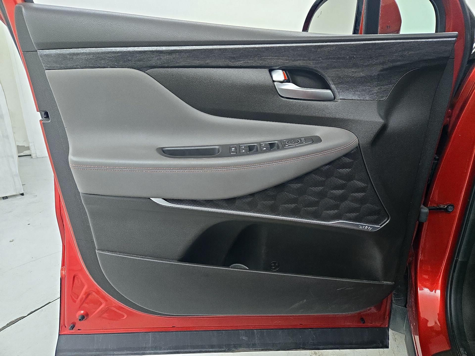 Thumbnail: 2019 Hyundai Santa Fe - 12