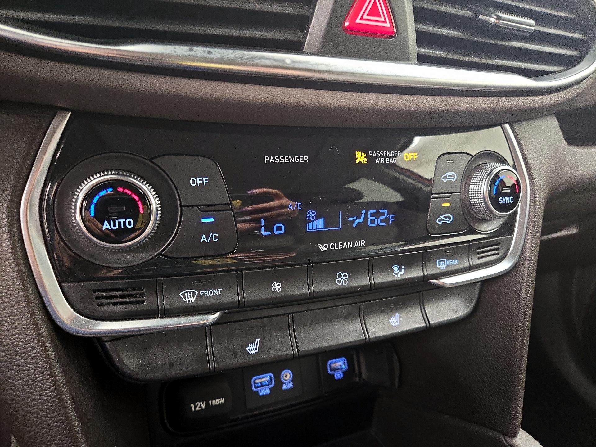 Thumbnail: 2019 Hyundai Santa Fe - 16