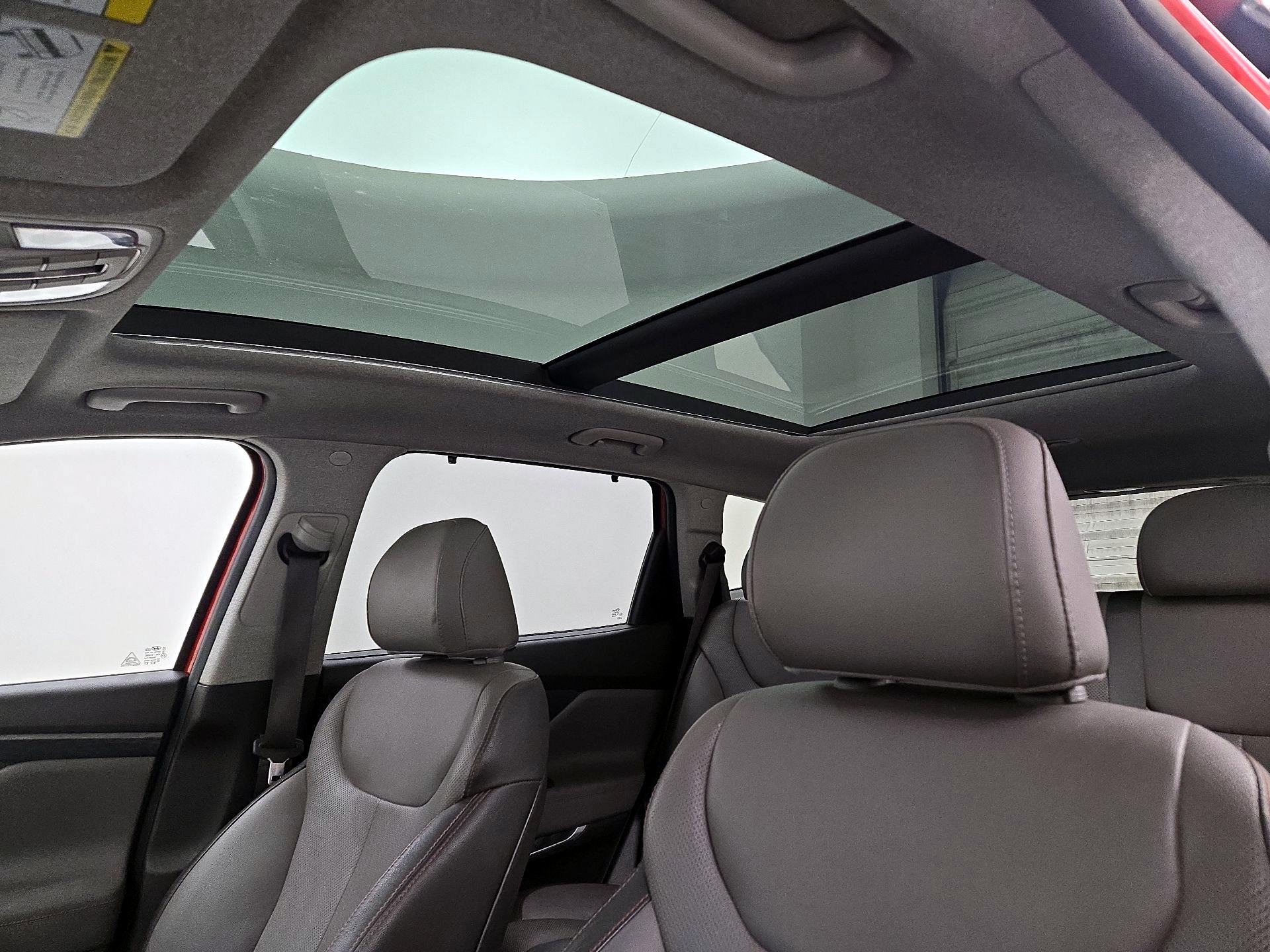 Thumbnail: 2019 Hyundai Santa Fe - 19