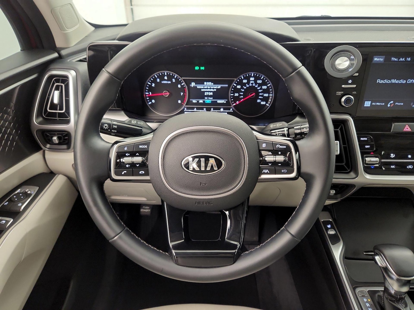 2021 Kia Sorento S - Photo 11