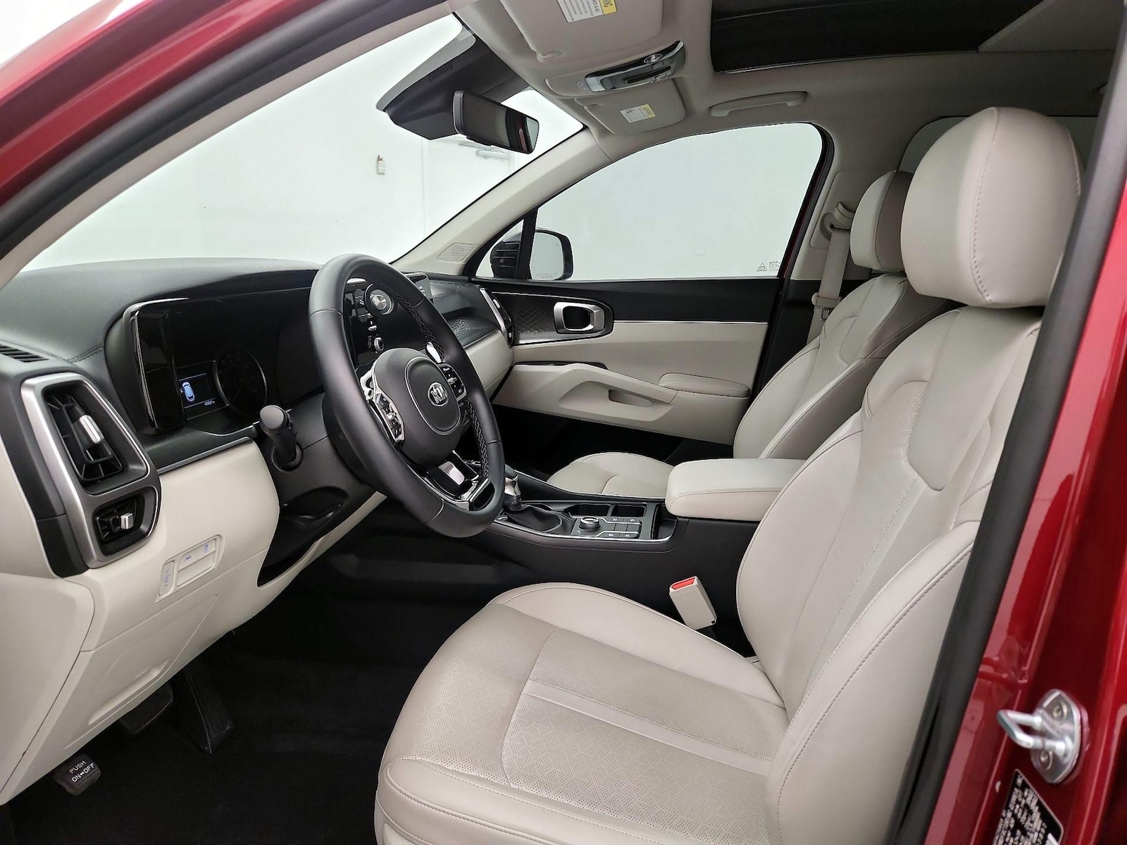 2021 Kia Sorento S - Photo 12