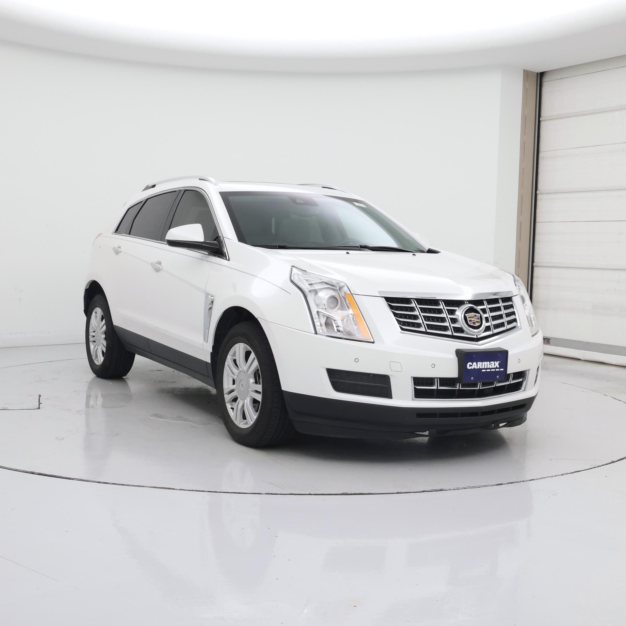 White 2015 Cadillac SRX SUV / Crossover Front-Wheel Drive Automatic