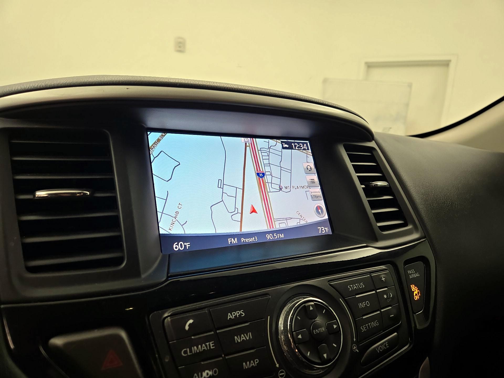 Thumbnail: 2018 Nissan Pathfinder - 12