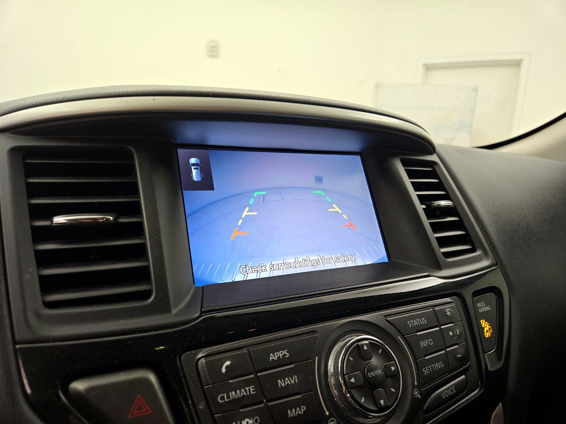 Thumbnail: 2018 Nissan Pathfinder - 13