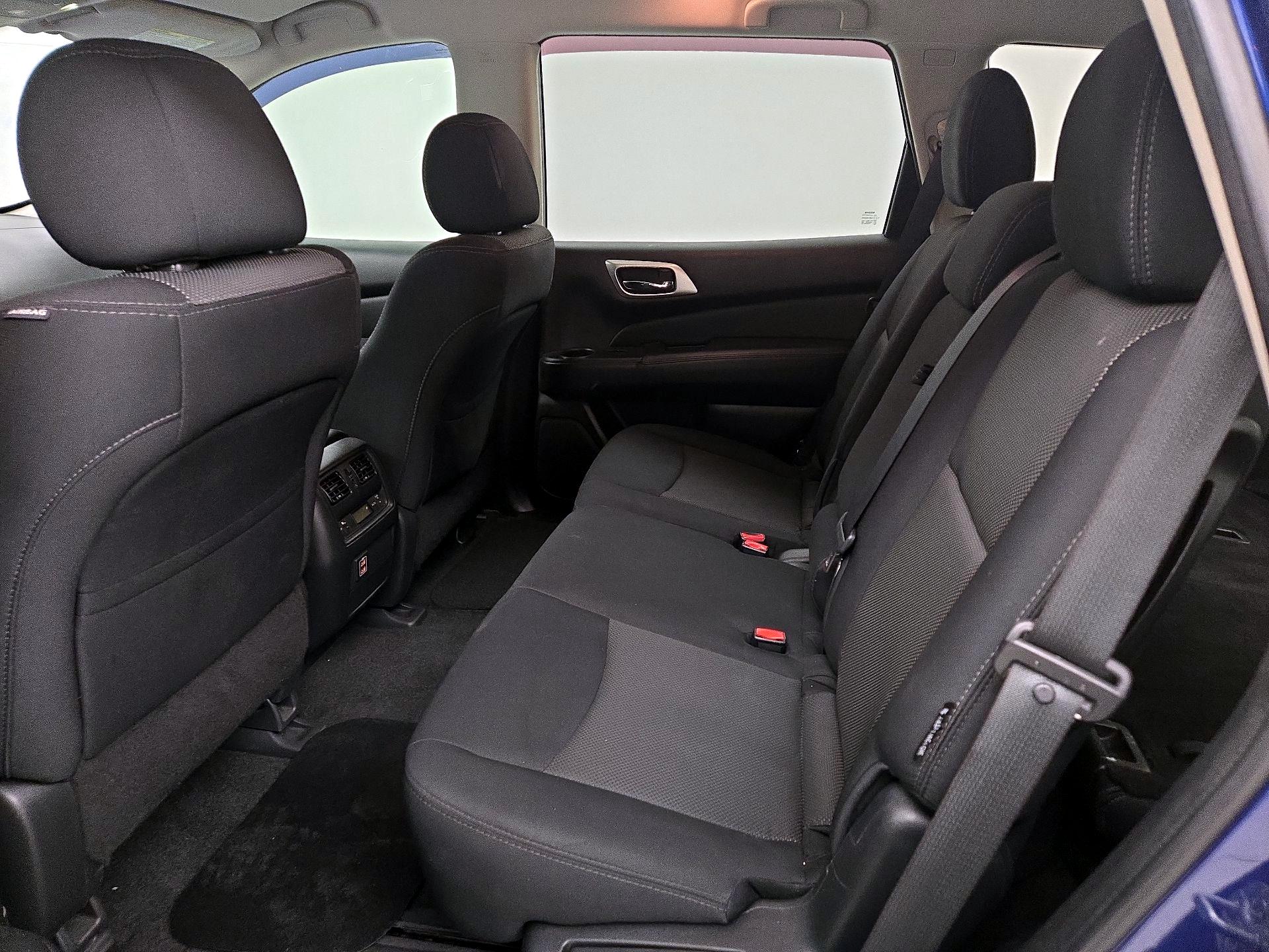 Thumbnail: 2018 Nissan Pathfinder - 18