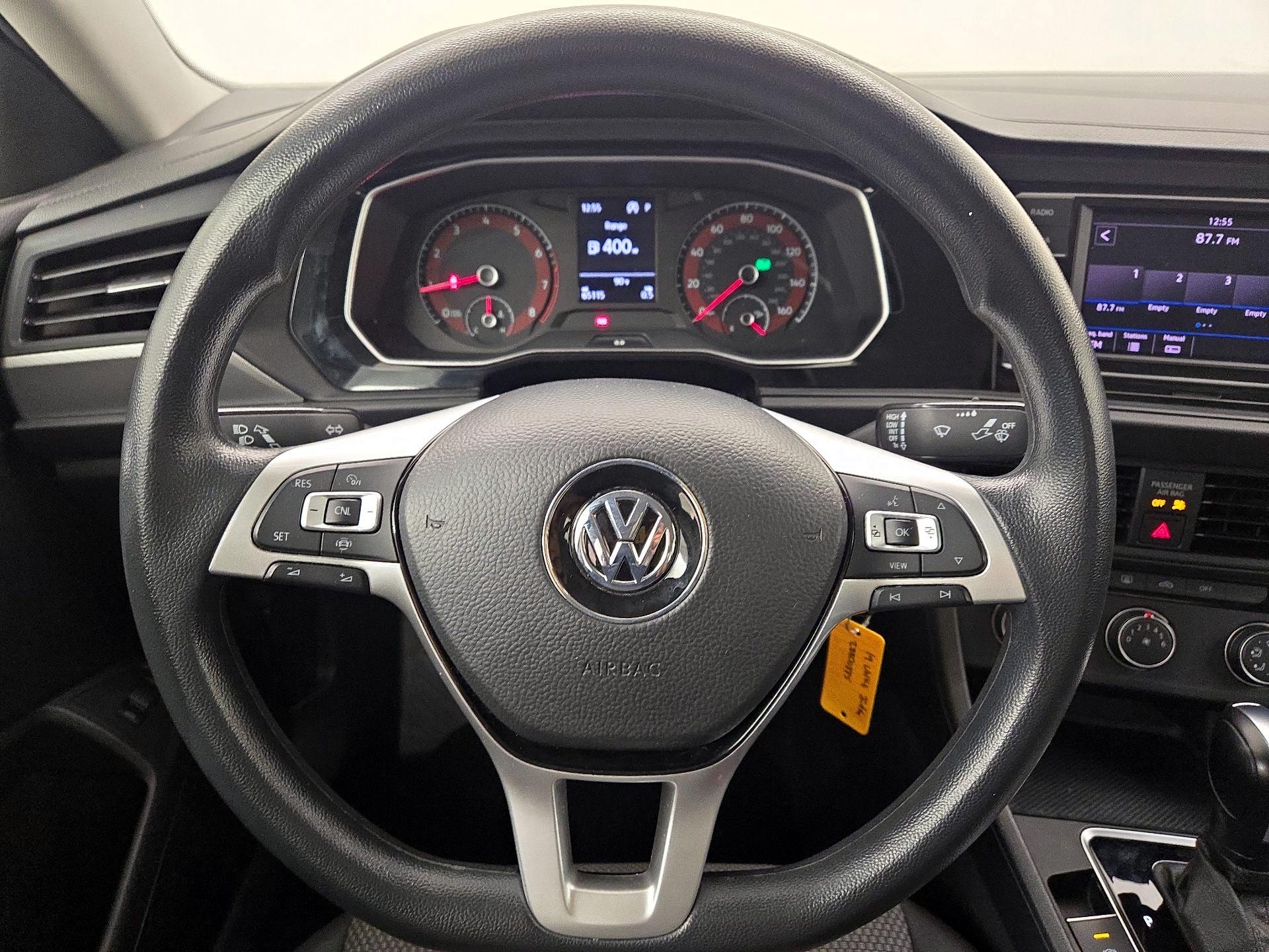 Thumbnail: 2019 Volkswagen Jetta - 10