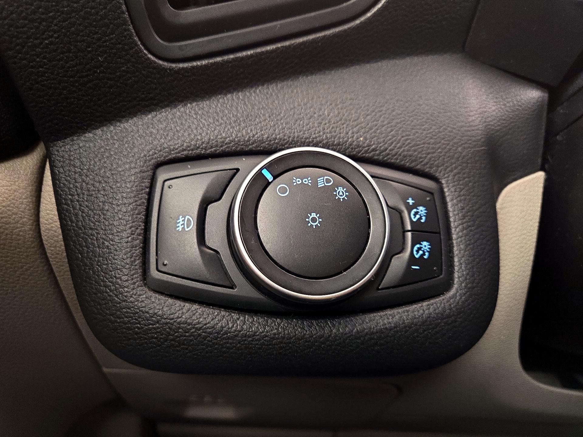 Thumbnail: 2016 Ford Escape - 13