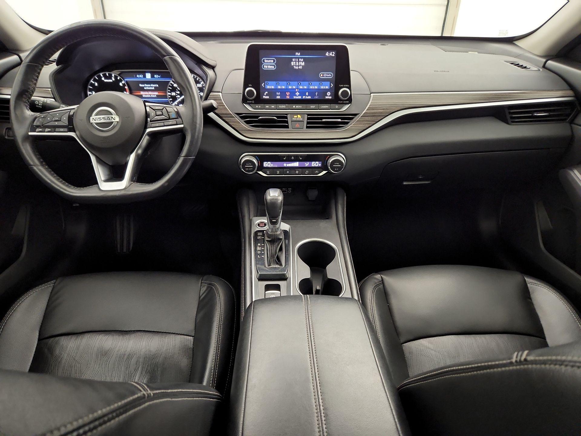 Thumbnail: 2019 Nissan Altima - 9