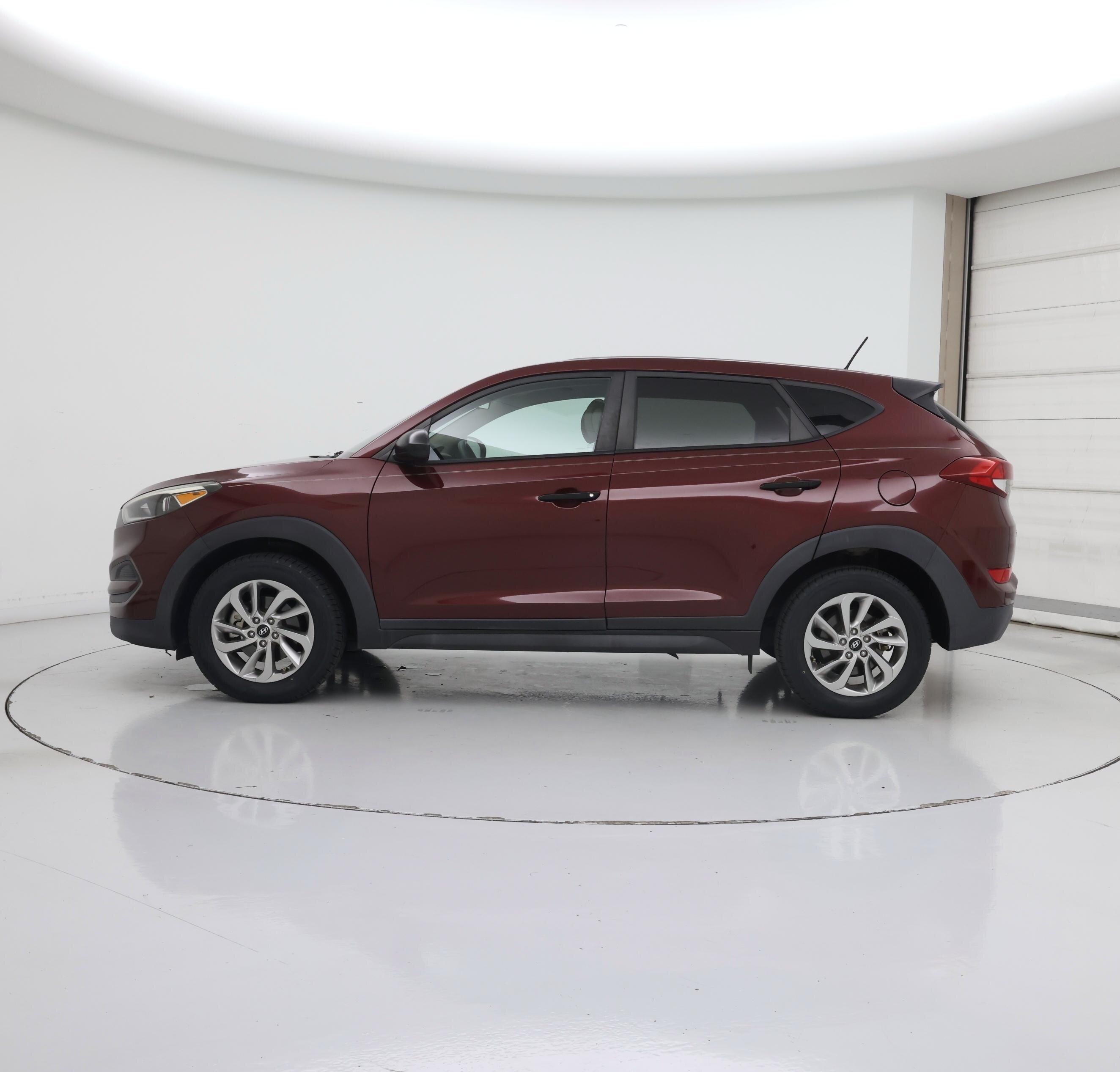 Thumbnail: 2017 Hyundai Tucson - 3