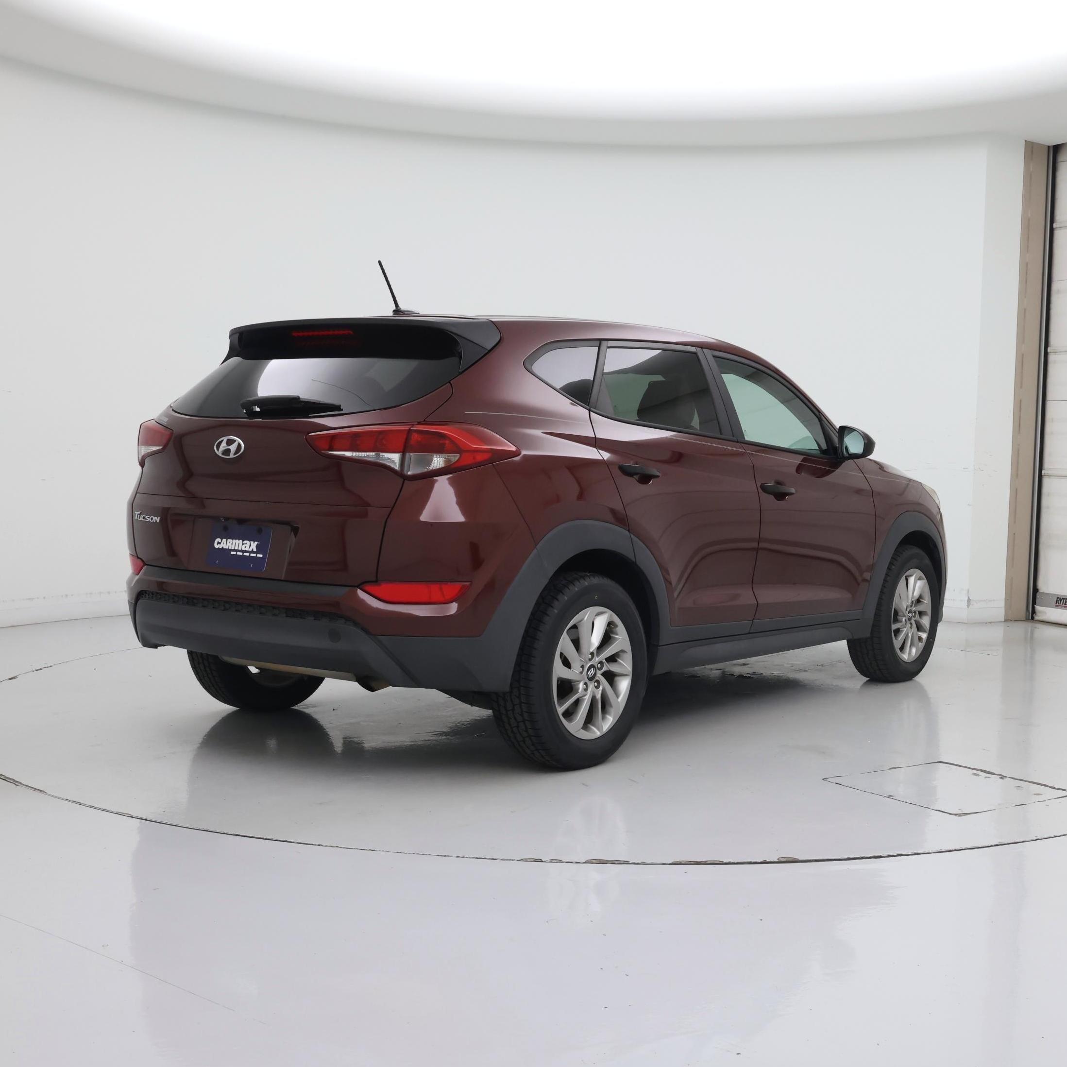 Thumbnail: 2017 Hyundai Tucson - 8