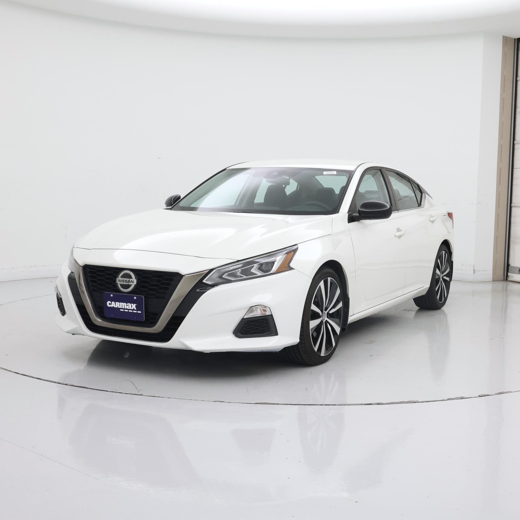 Thumbnail: 2020 Nissan Altima - 4