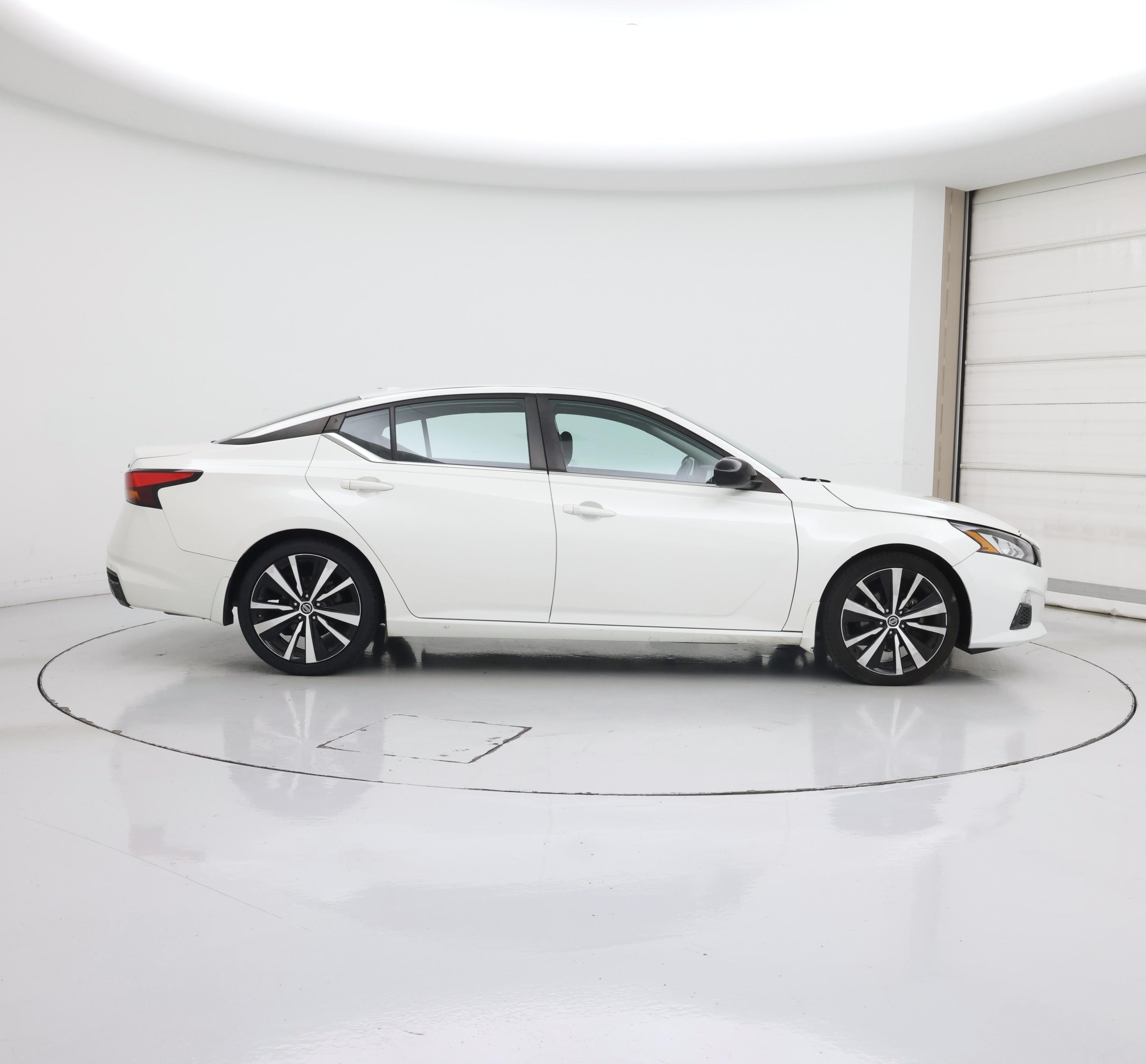 Thumbnail: 2020 Nissan Altima - 7