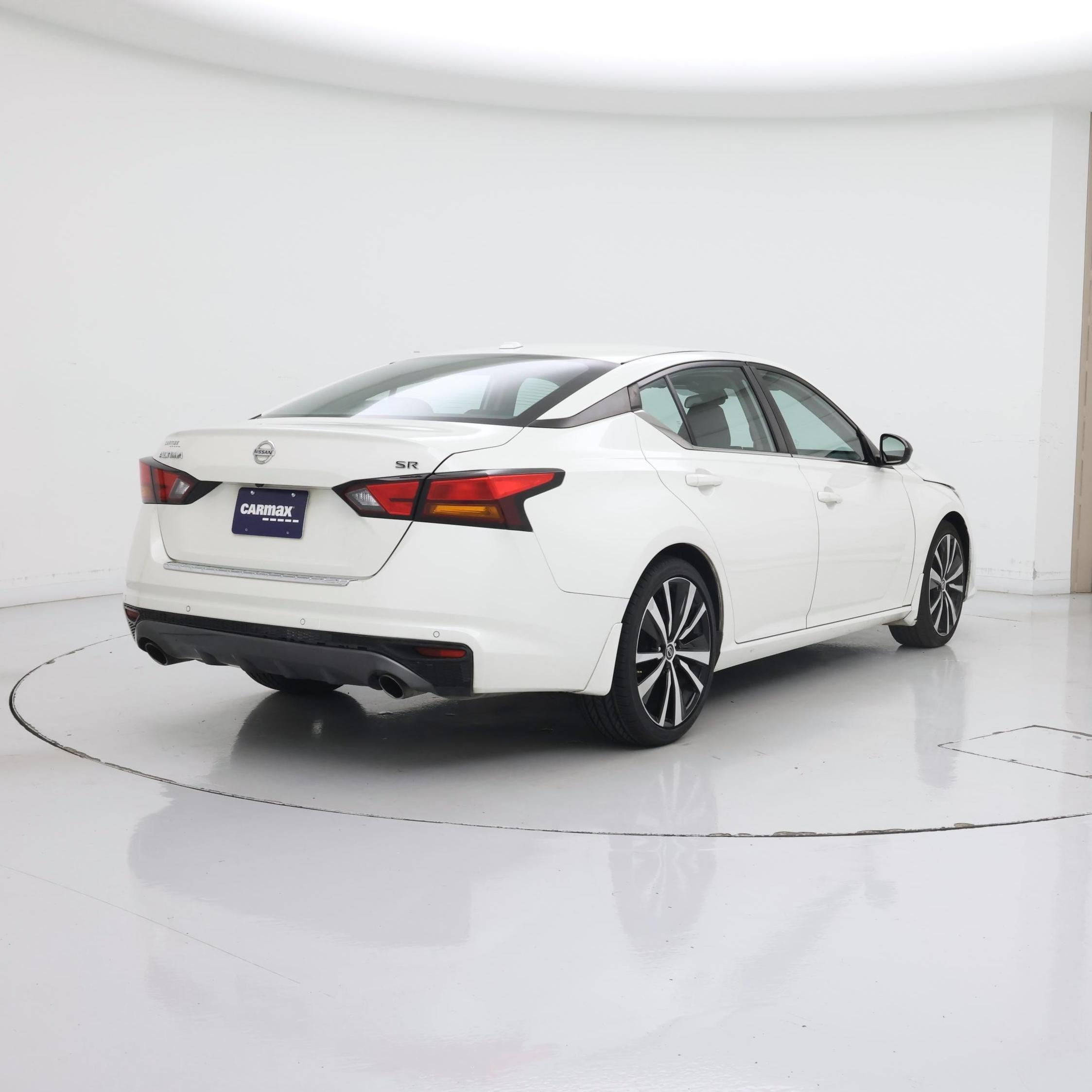Thumbnail: 2020 Nissan Altima - 8