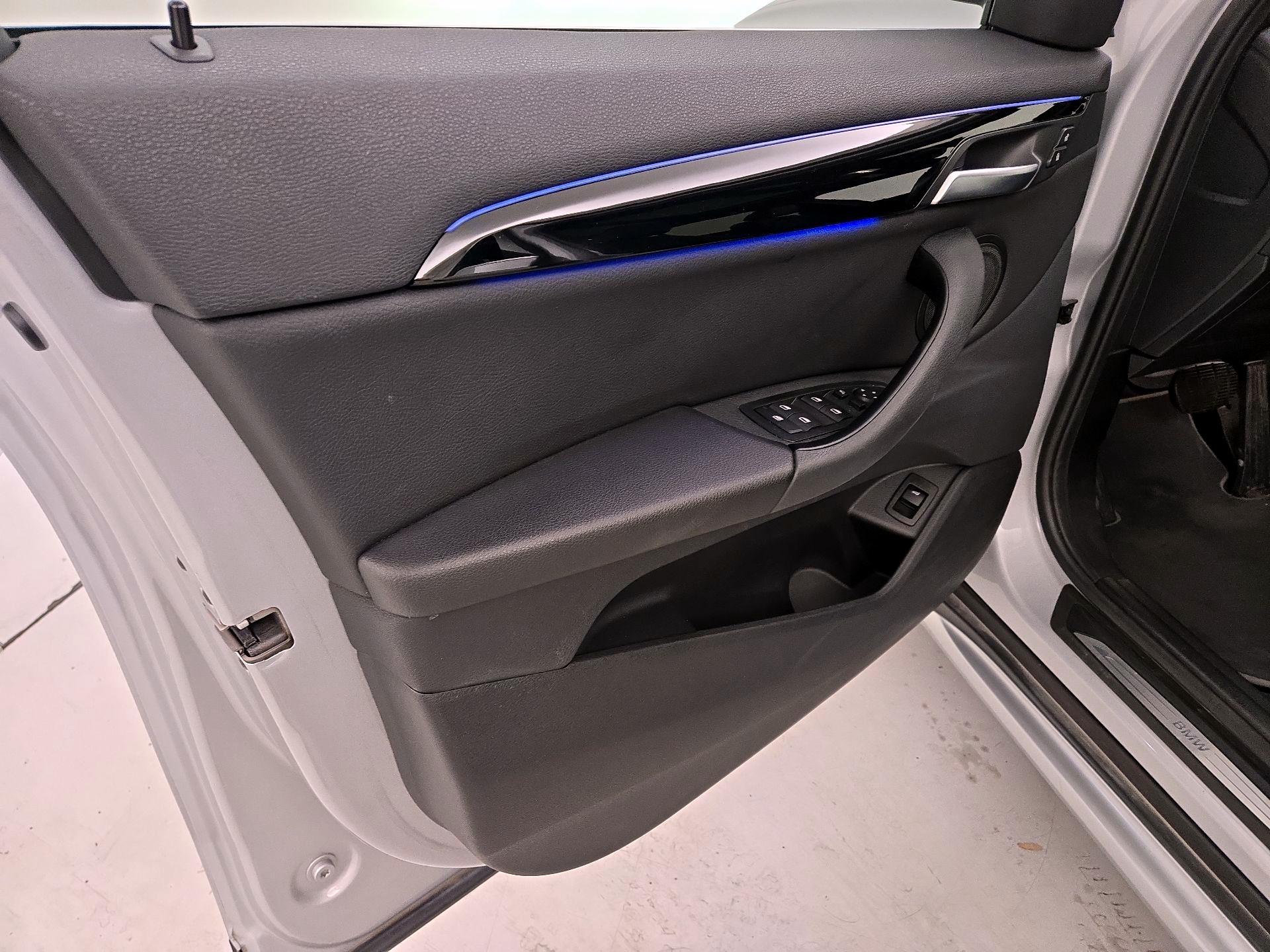 Thumbnail: 2020 BMW X1 - 12