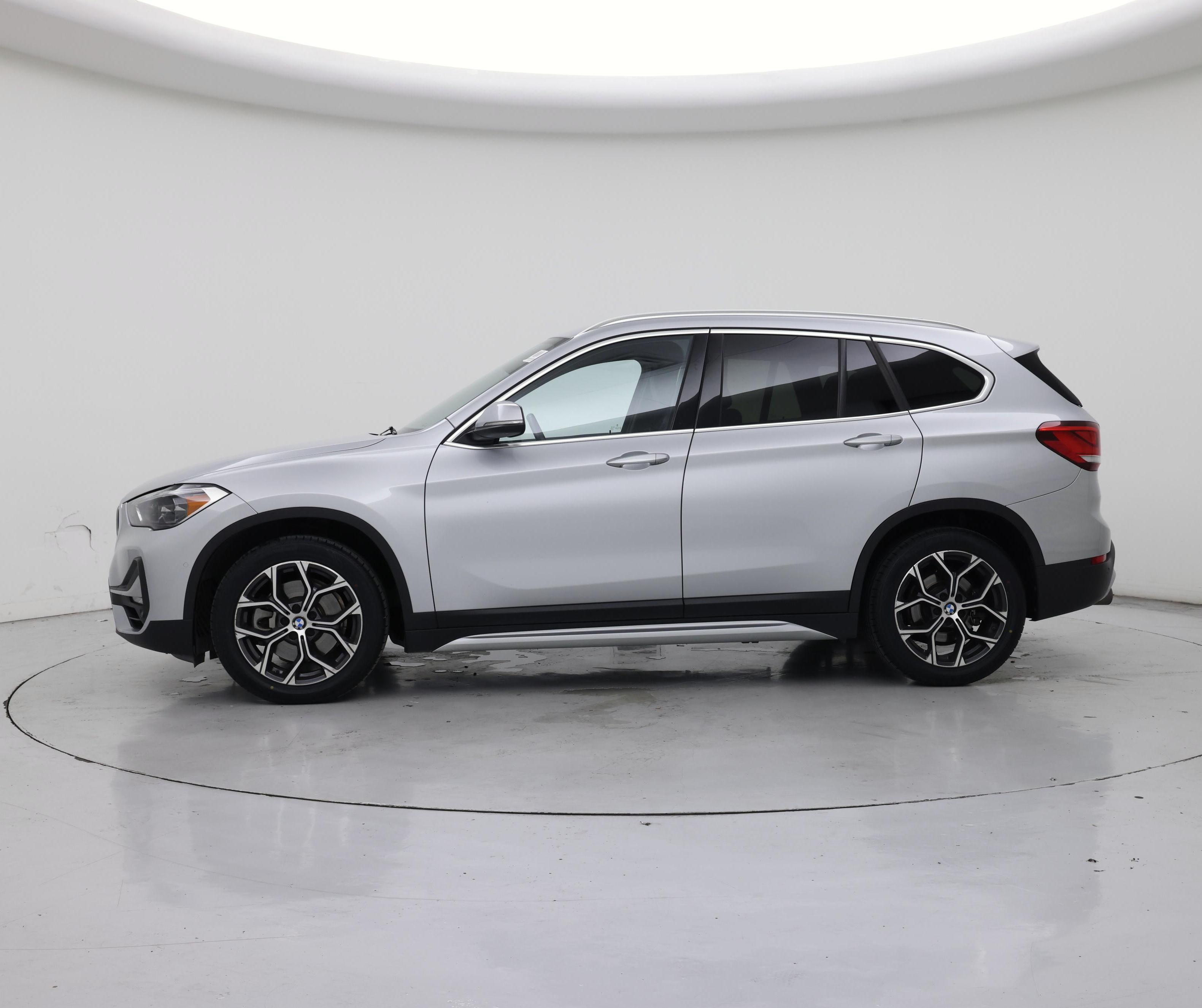 Thumbnail: 2020 BMW X1 - 3