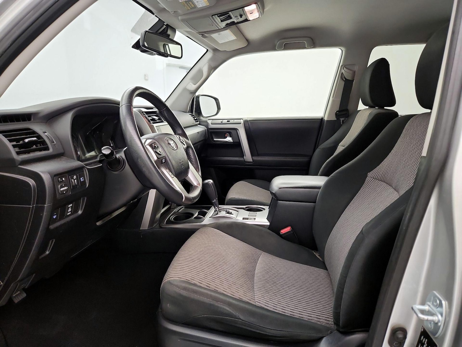 2021 Toyota 4Runner SR5 - Photo 12