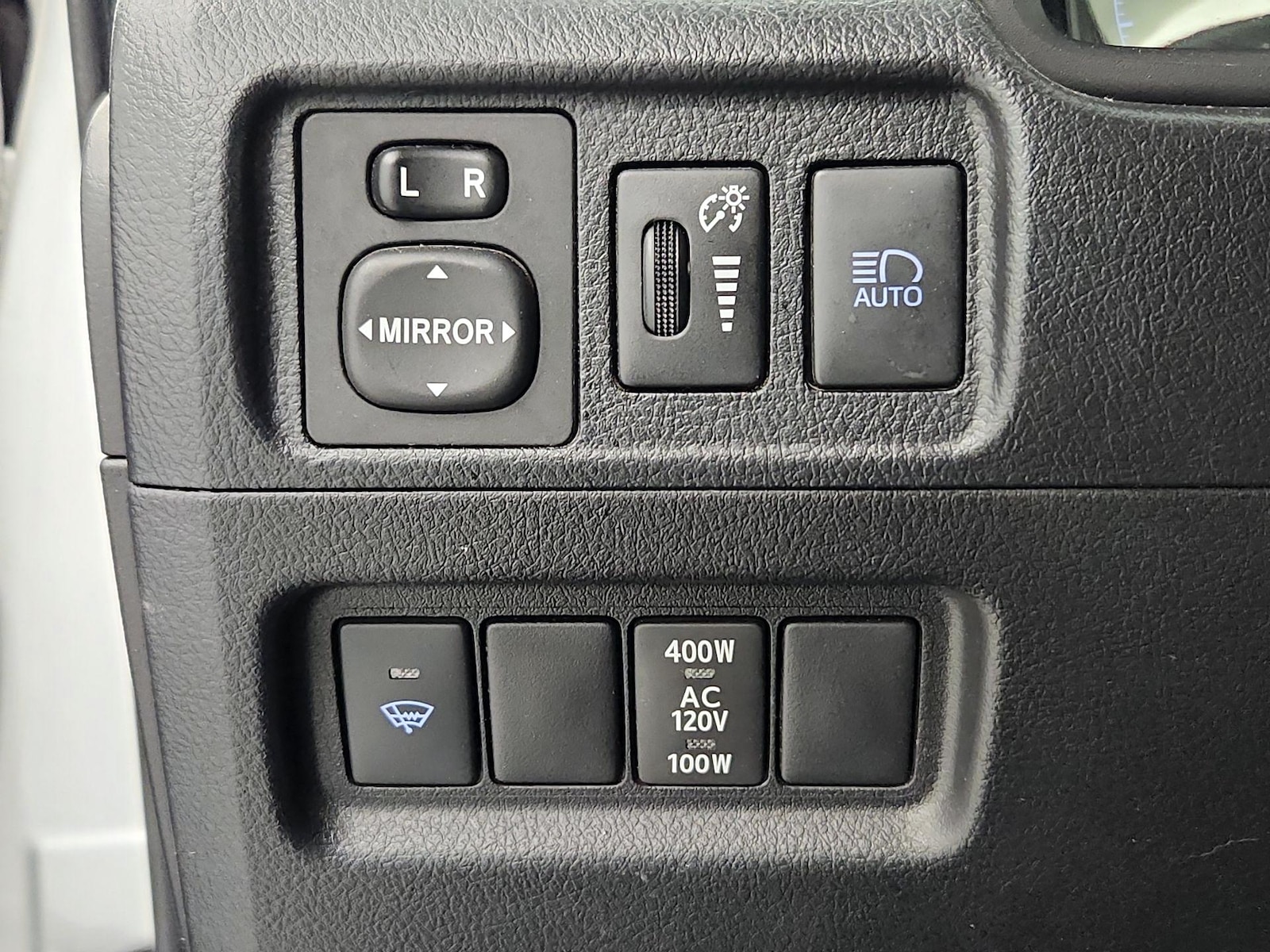 2021 Toyota 4Runner SR5 - Photo 14