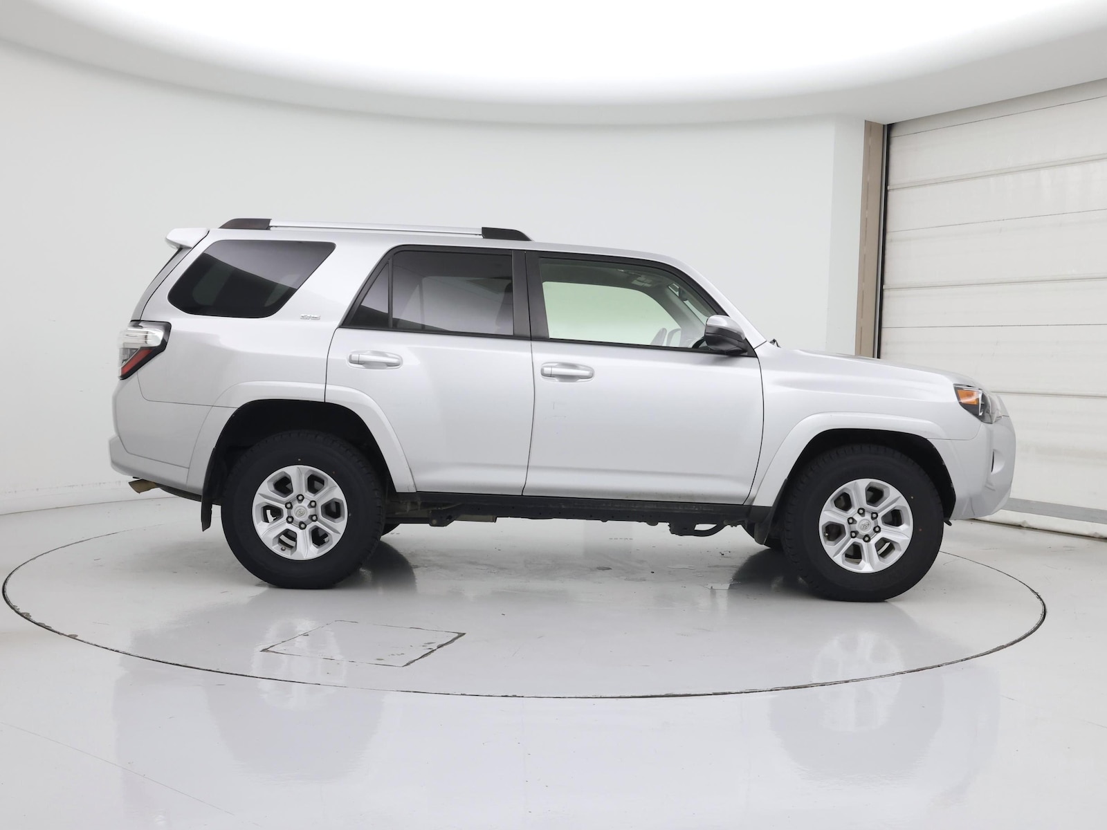 2021 Toyota 4Runner SR5 - Photo 8