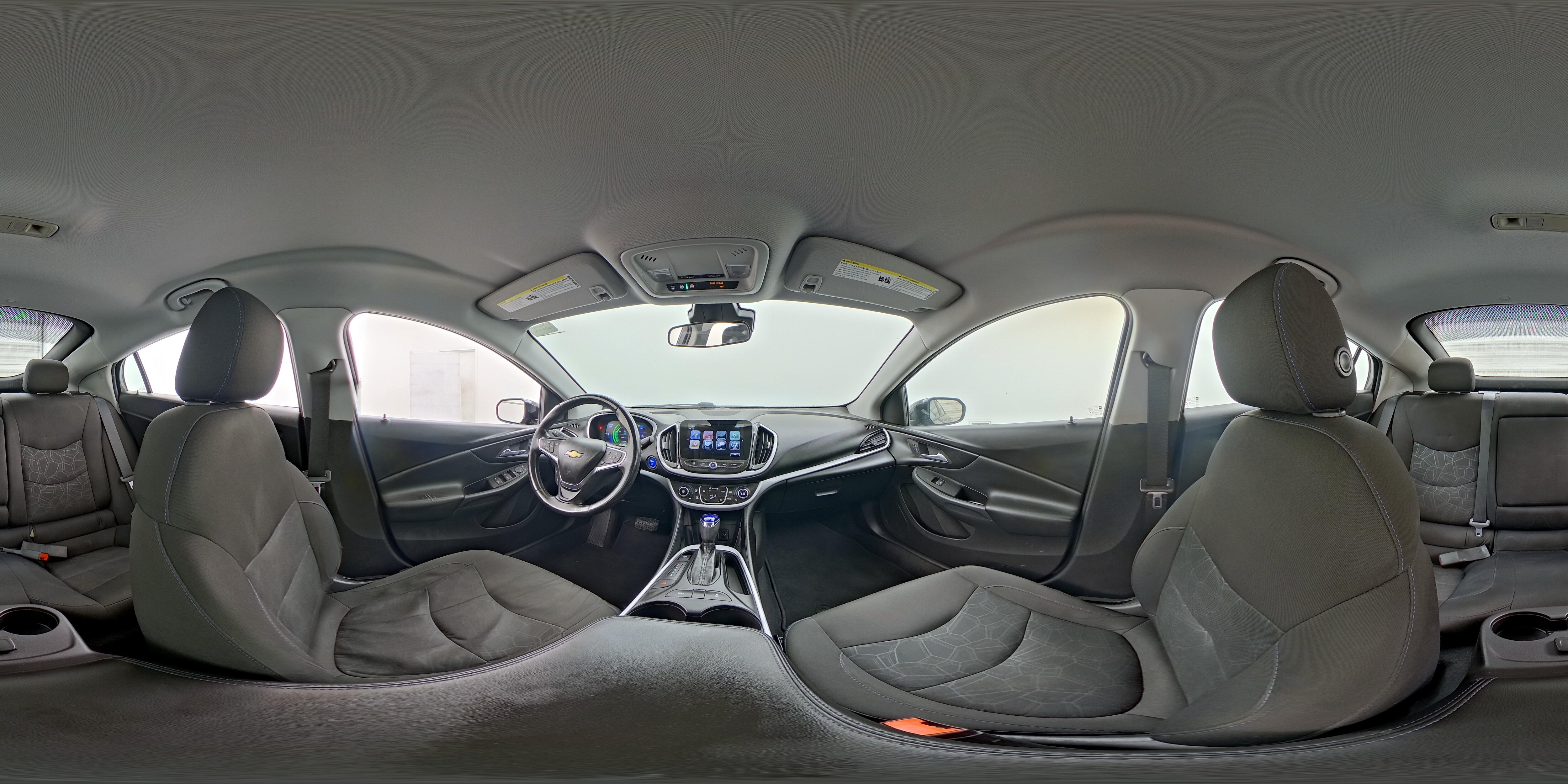 2018 Chevrolet Volt LT - Photo 24