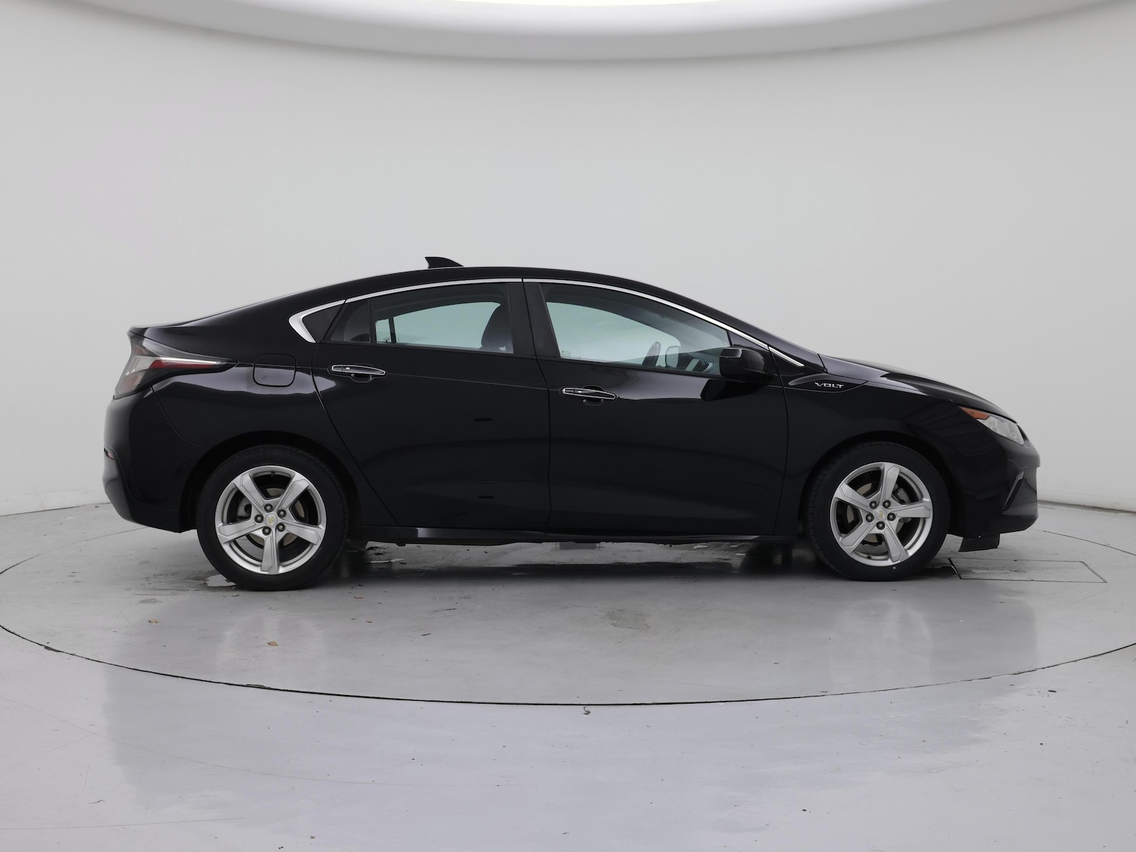 2018 Chevrolet Volt LT - Photo 8