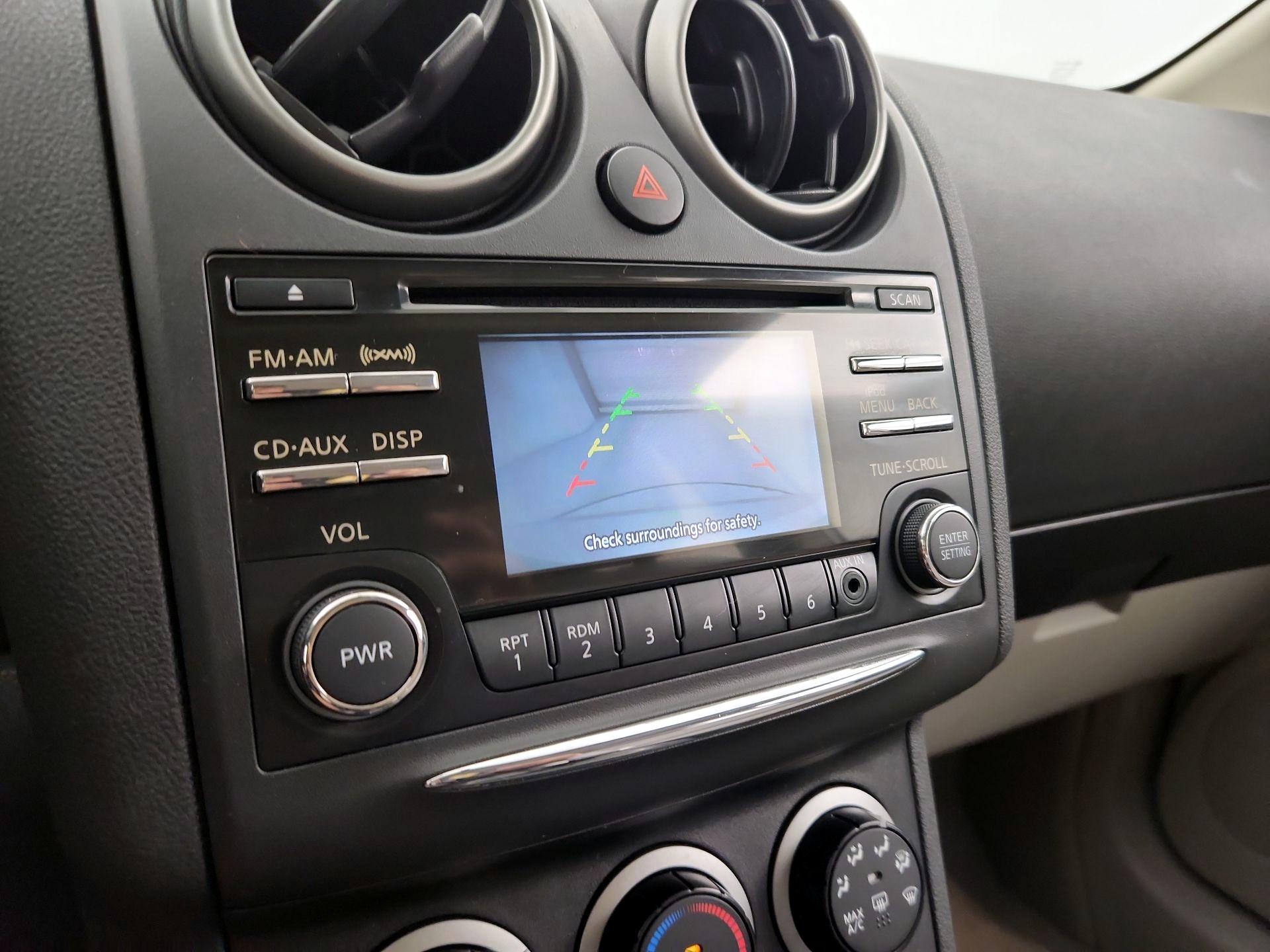 Thumbnail: 2015 Nissan Rogue - 14