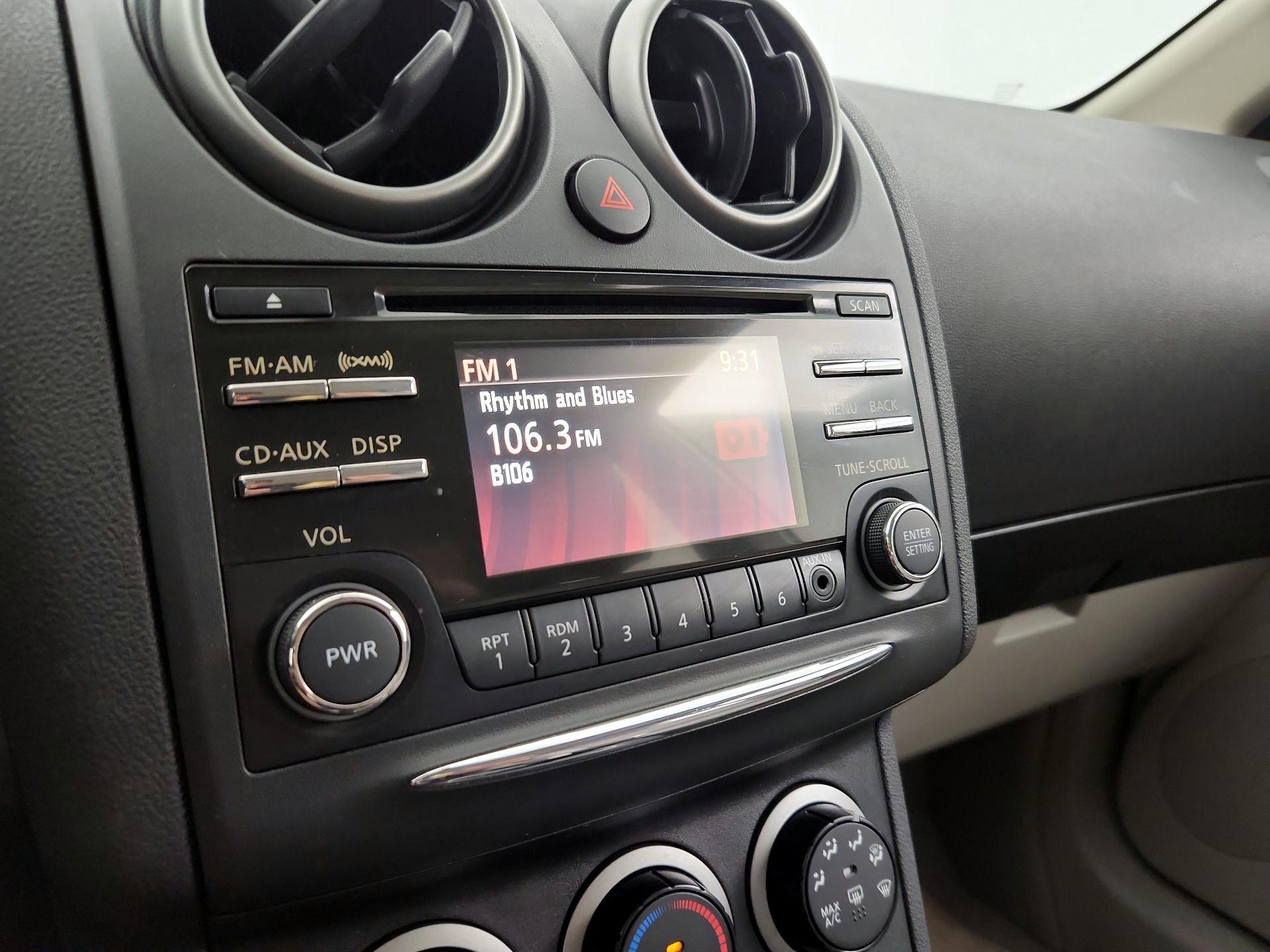 Thumbnail: 2015 Nissan Rogue - 15