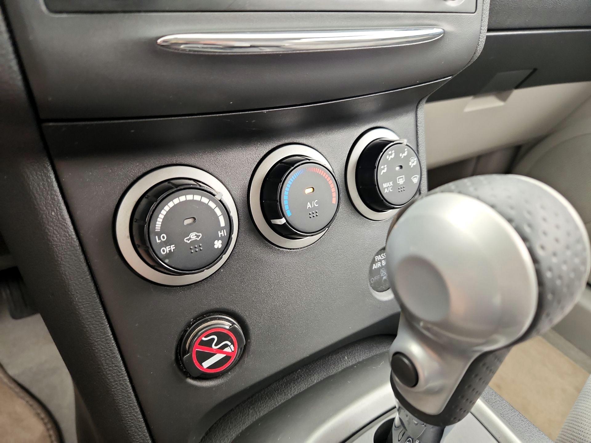 Thumbnail: 2015 Nissan Rogue - 16