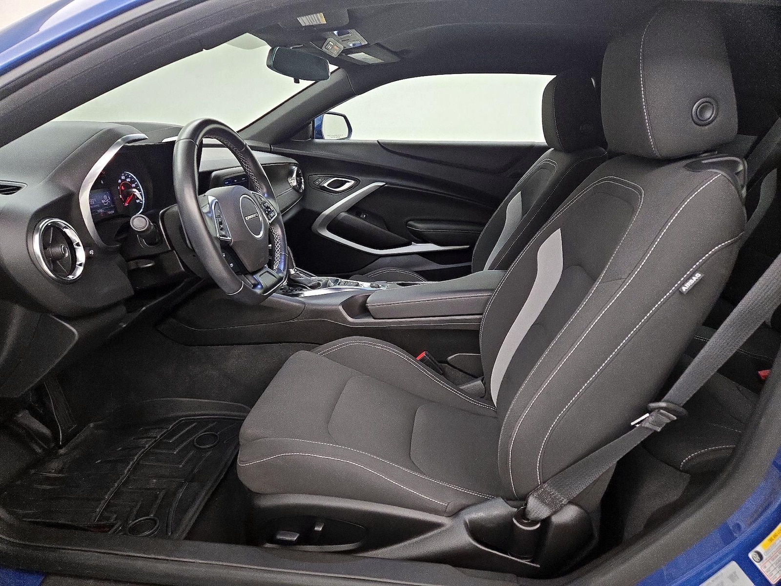 Power Seat(s) & Side Airbags