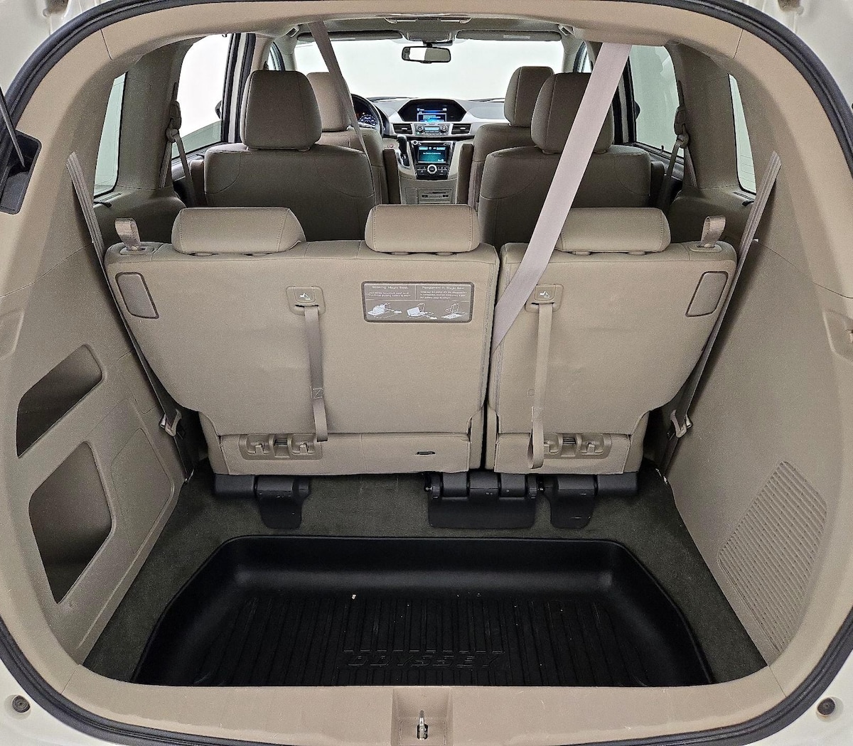 Trunk/Cargo (Seats Up)