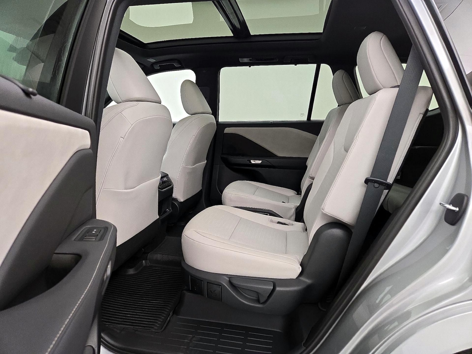Rear Air Conditioning