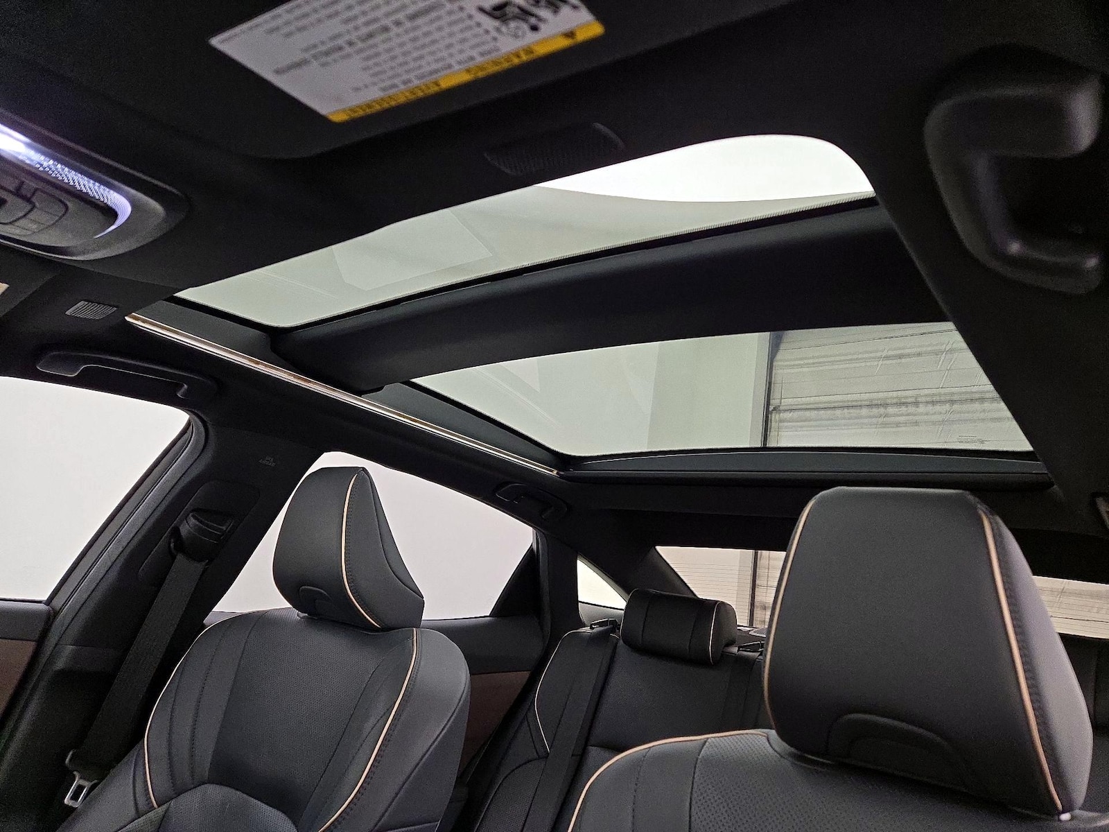 Skylight(s) & Overhead Airbags