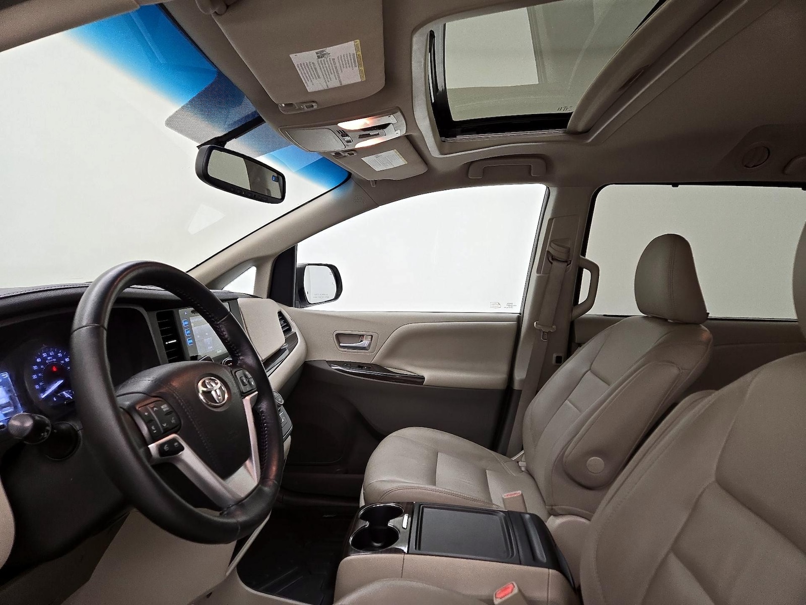 Sunroof(s) & Overhead Airbags