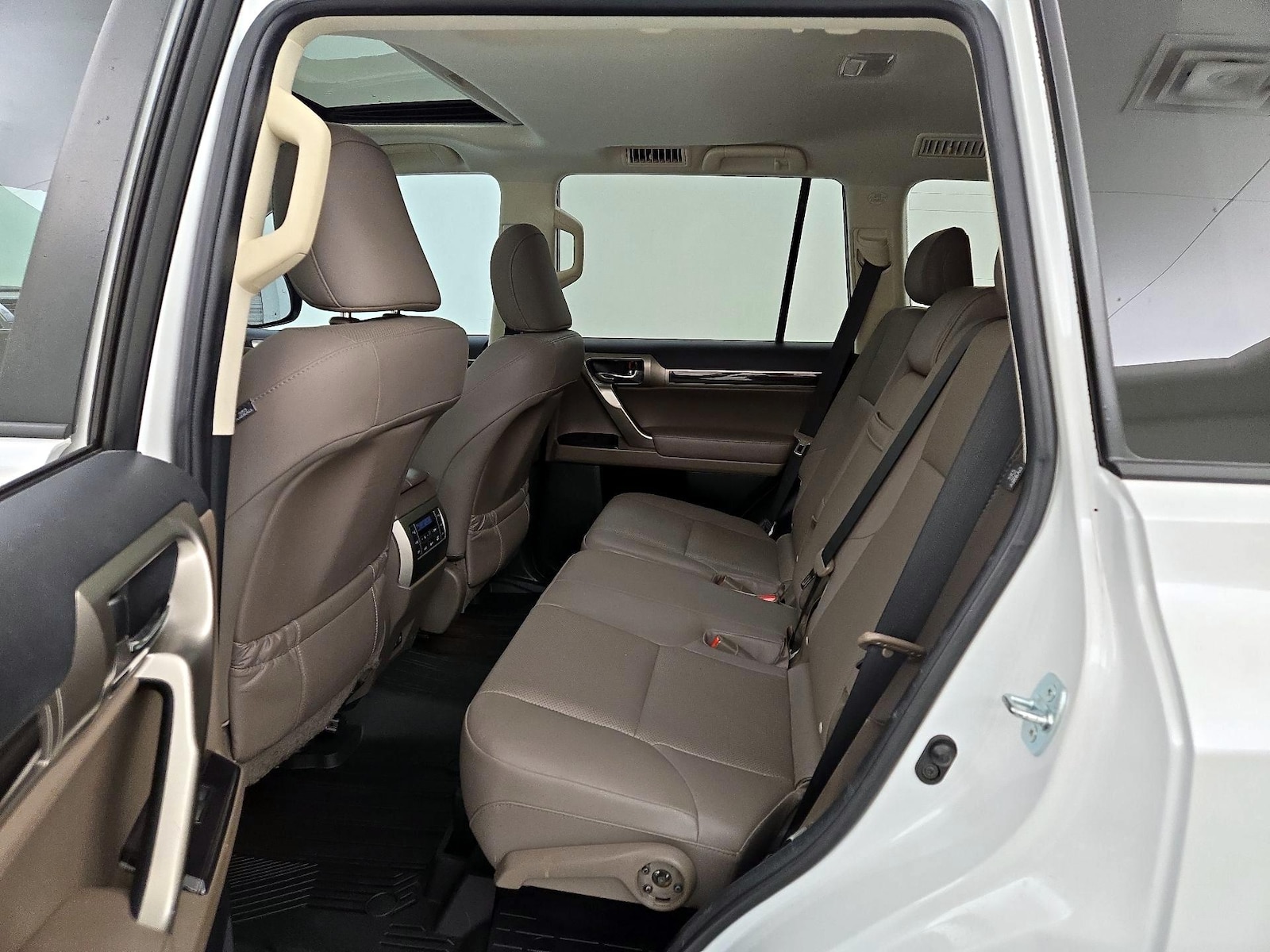 Rear Air Conditioning