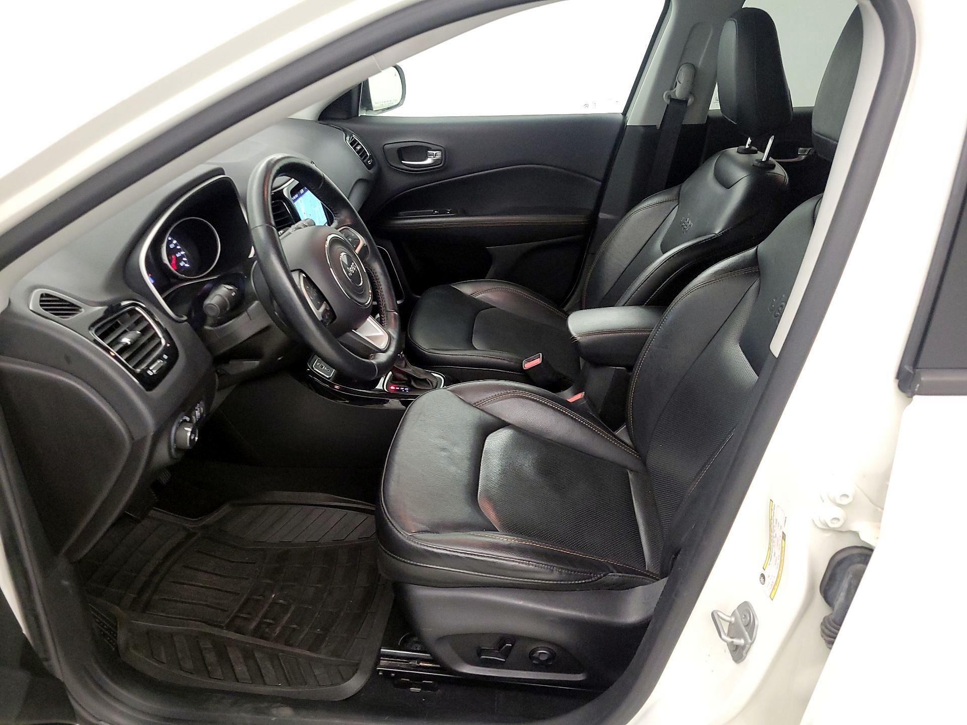 Thumbnail: 2018 Jeep Compass - 11
