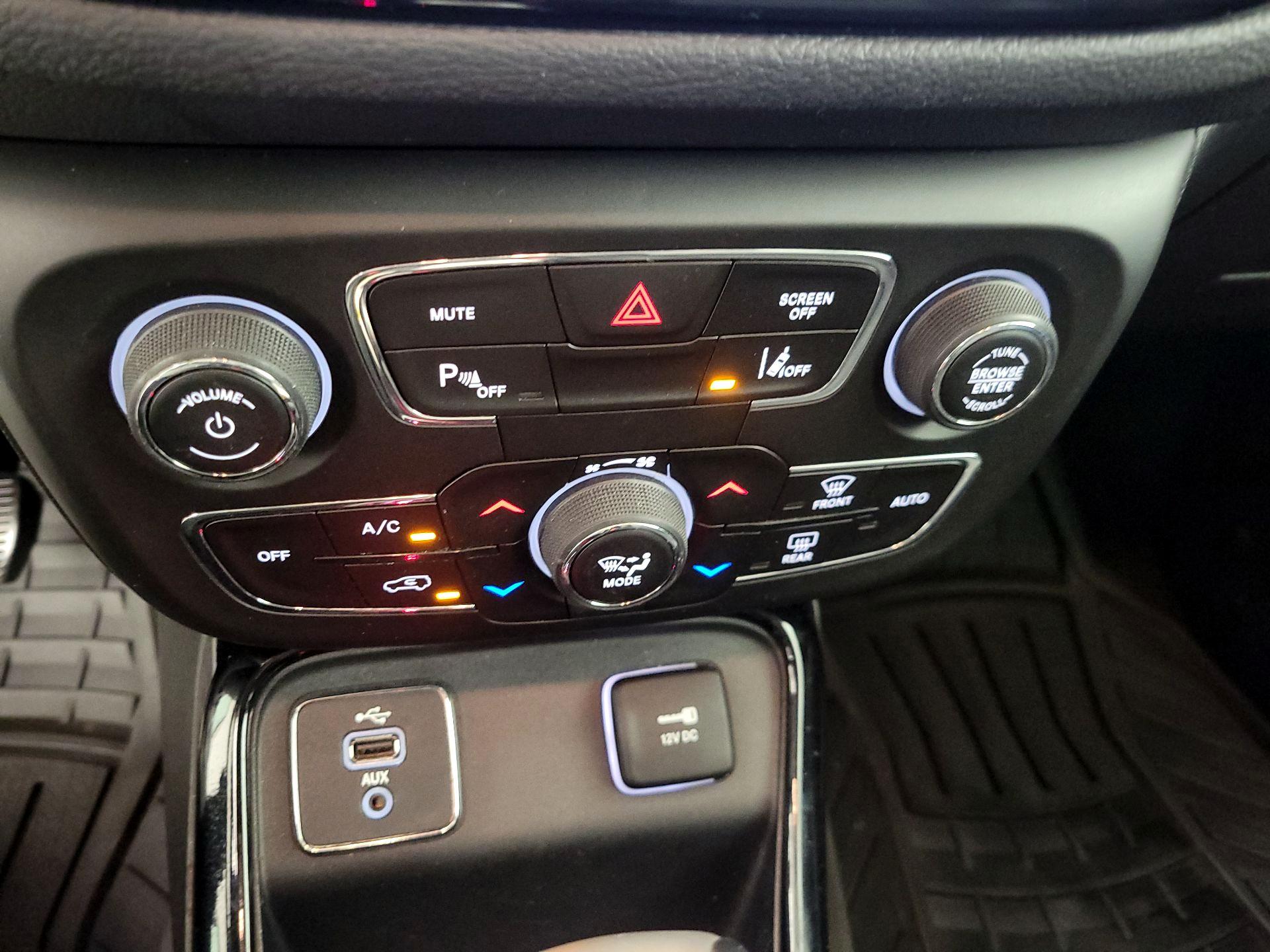 Thumbnail: 2018 Jeep Compass - 17