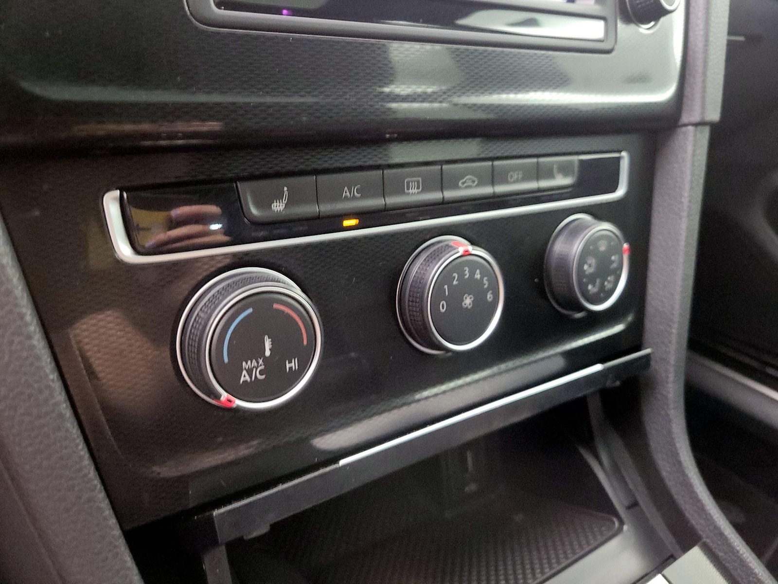 2017 Volkswagen Golf GTI SE - Photo 17